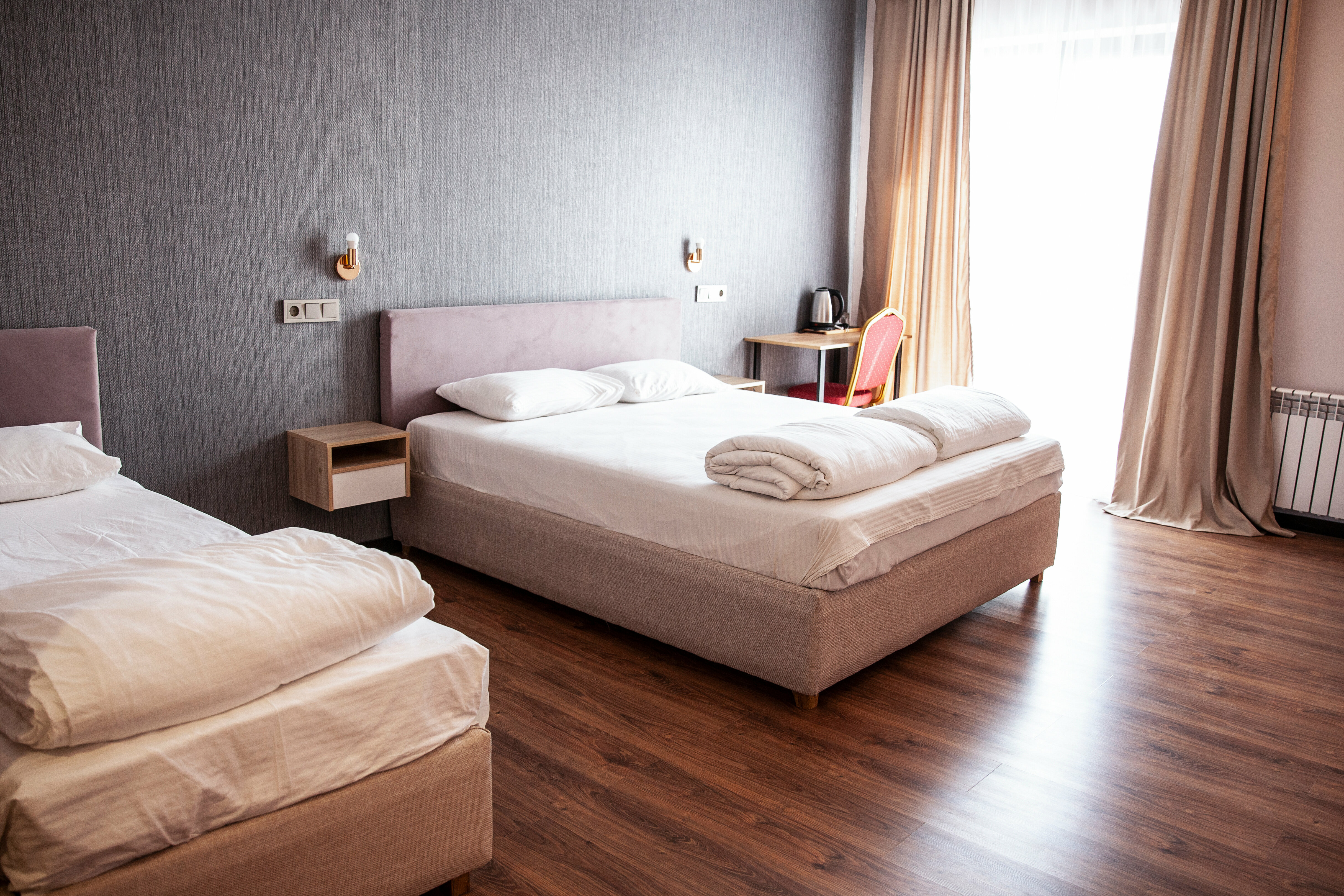 Cемейный номер с собственной ванной комнатой