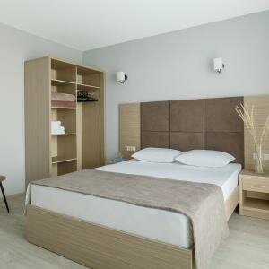 Люкс 2-комнатный с 2 балконами и видом на море