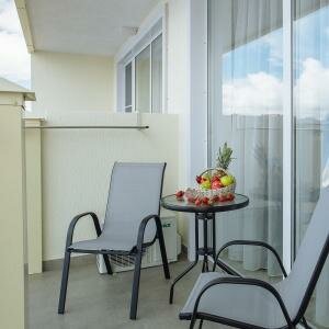 Люкс 2-комнатный с 2 балконами и видом на море