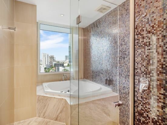 Palace Premier Suite