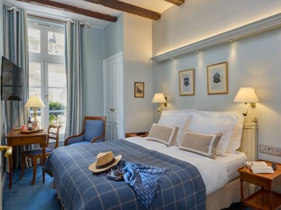 Double Room Or Twin Room