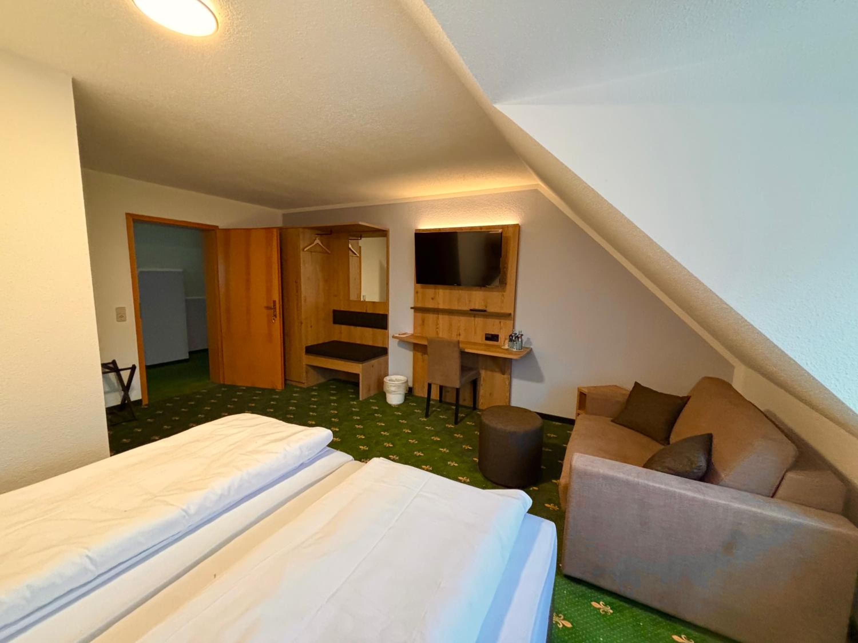 Large Double Room