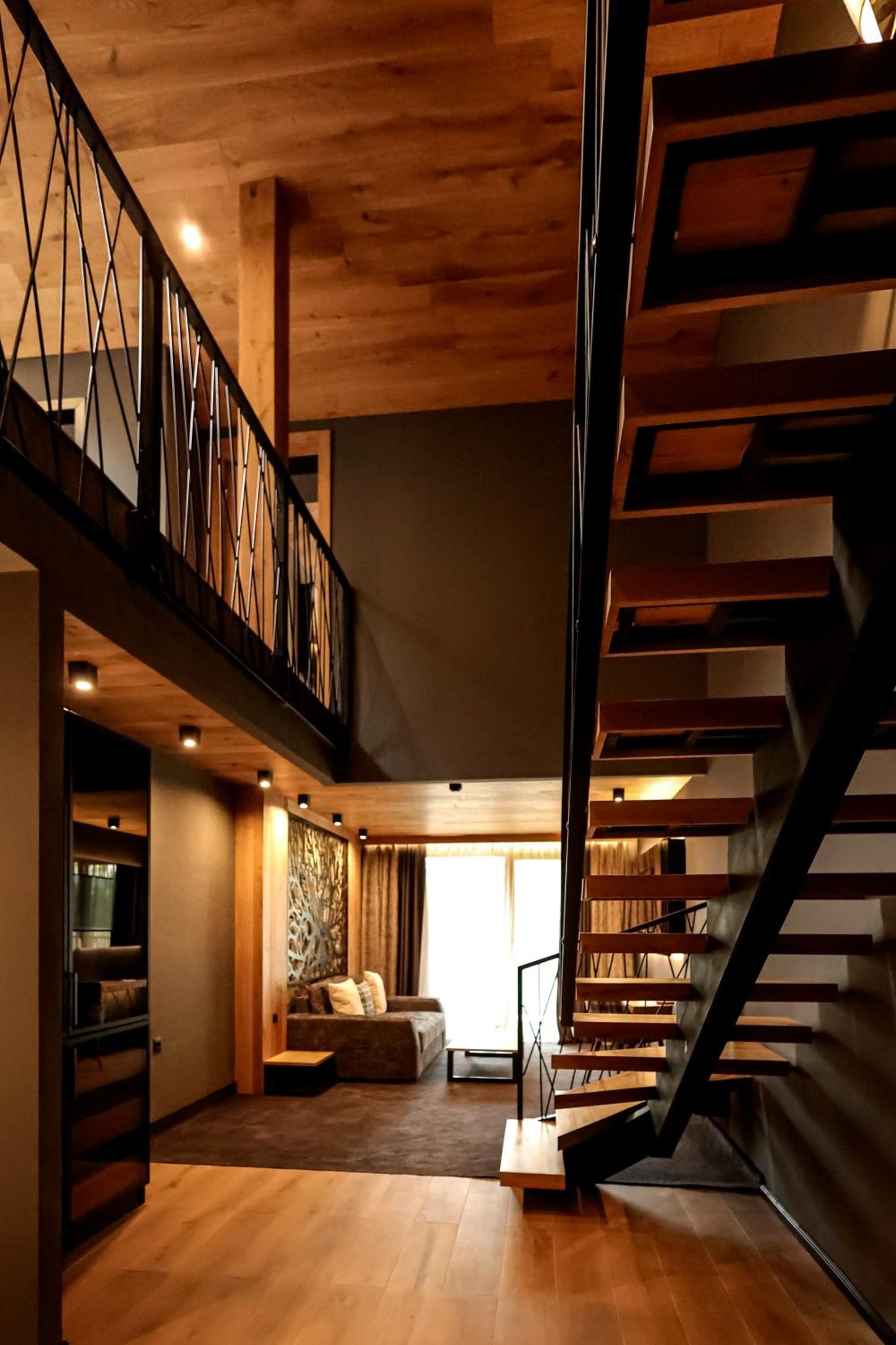 Apartment - Split Level