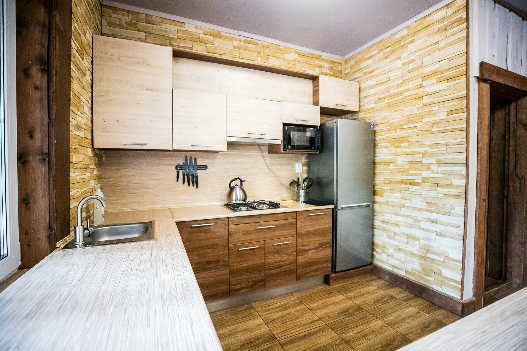 Коттедж с балконом