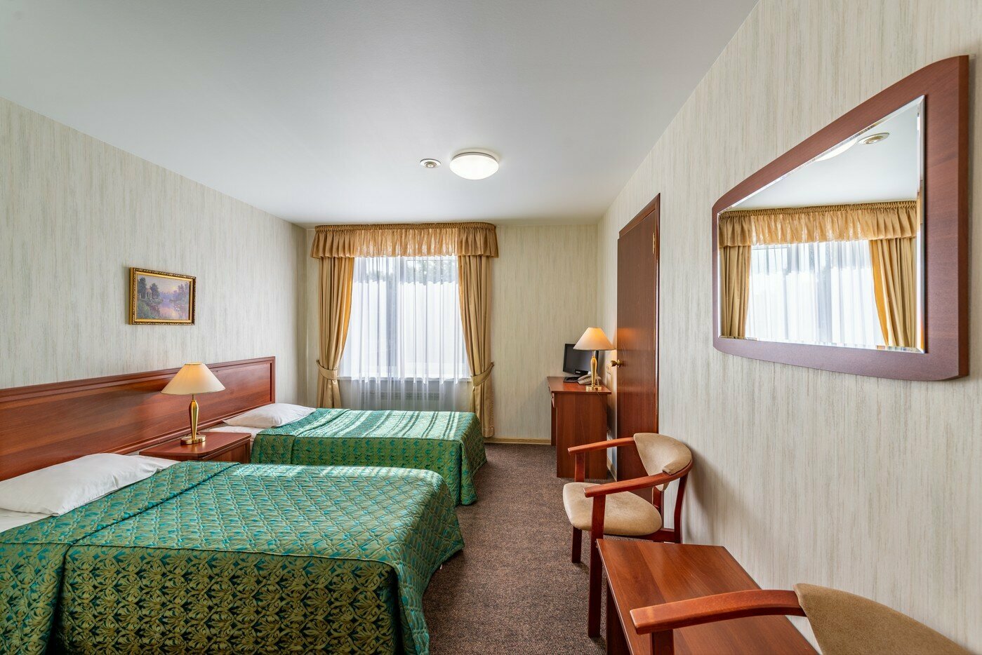 Номер Двухкомнатный Люкс ( Семейный)