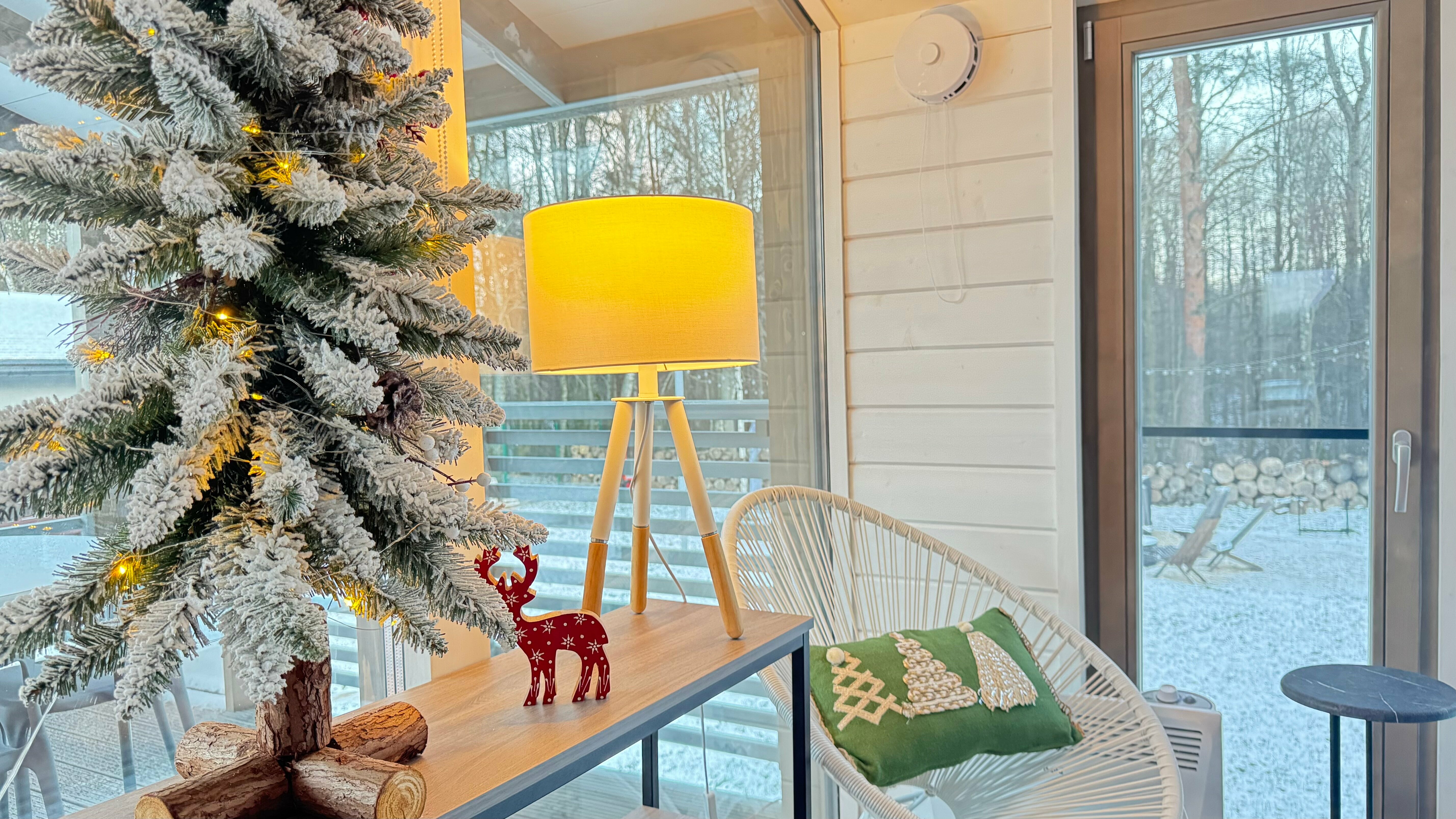 Дом с камином и сауной  у леса