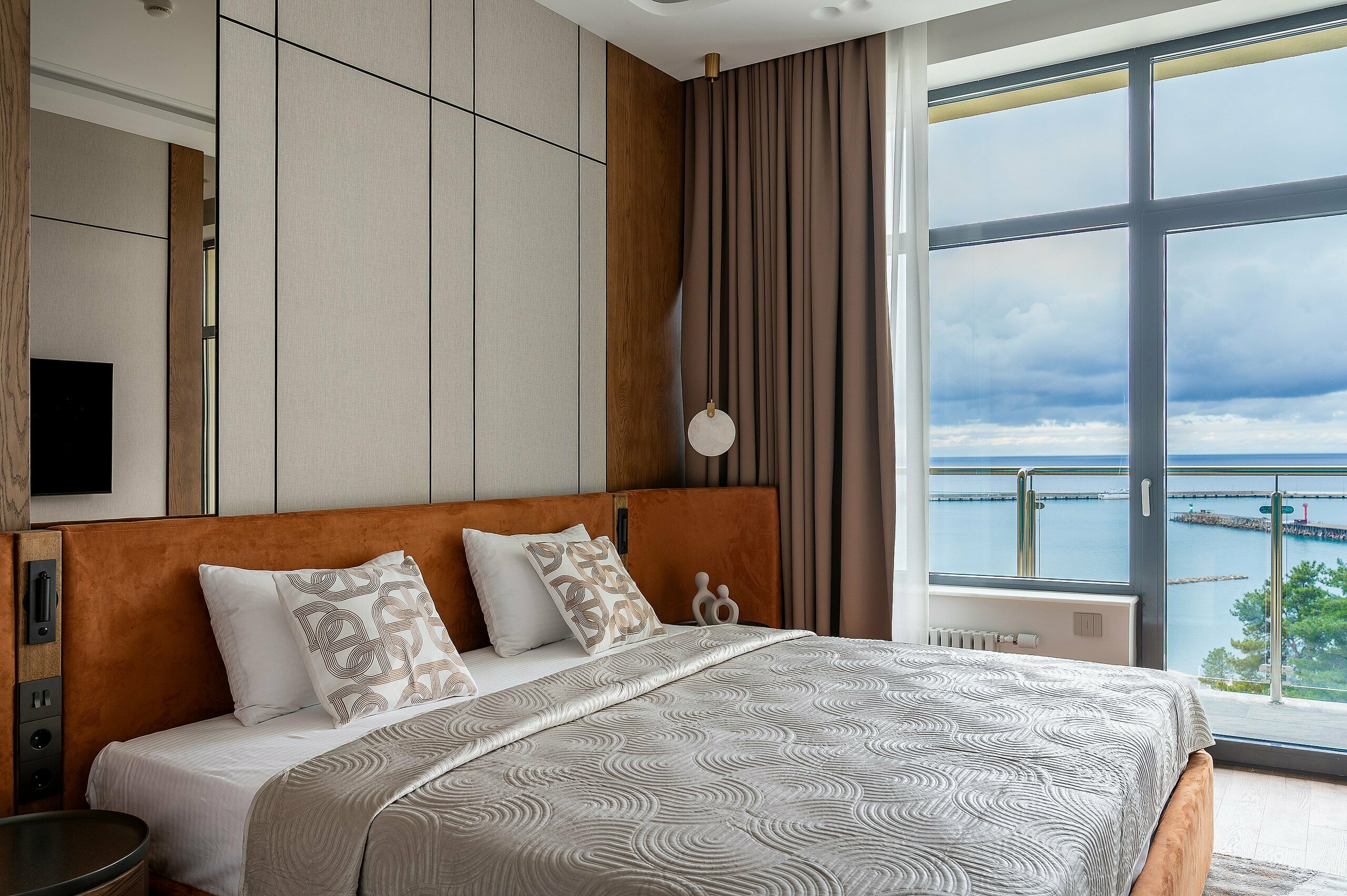 Трехкомнатный апартамент Luxury Dubai с двумя спальнями