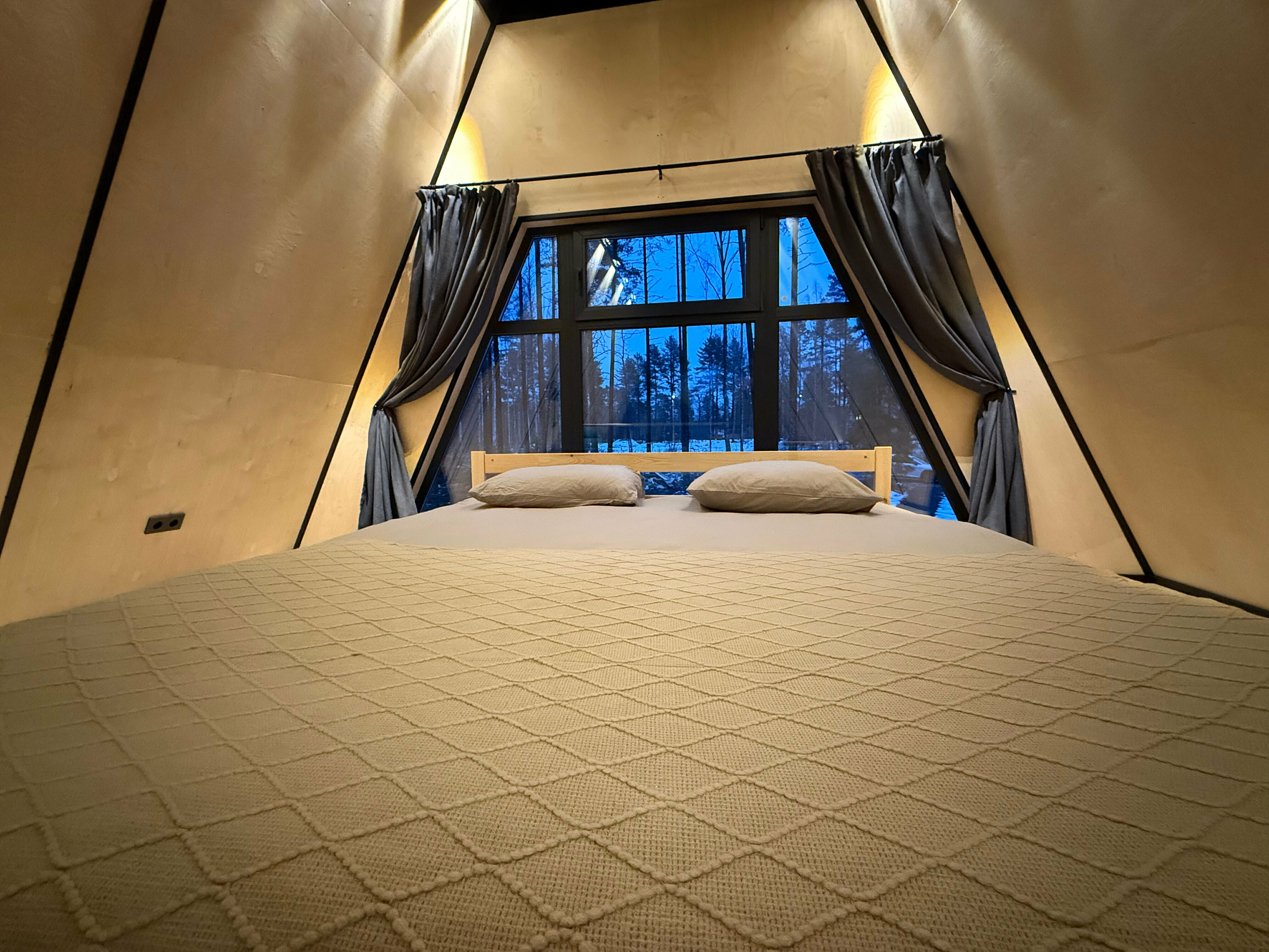 Дом с видом на озеро