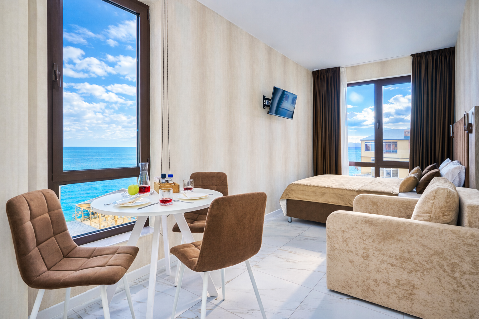 Апартаменты с видом на море