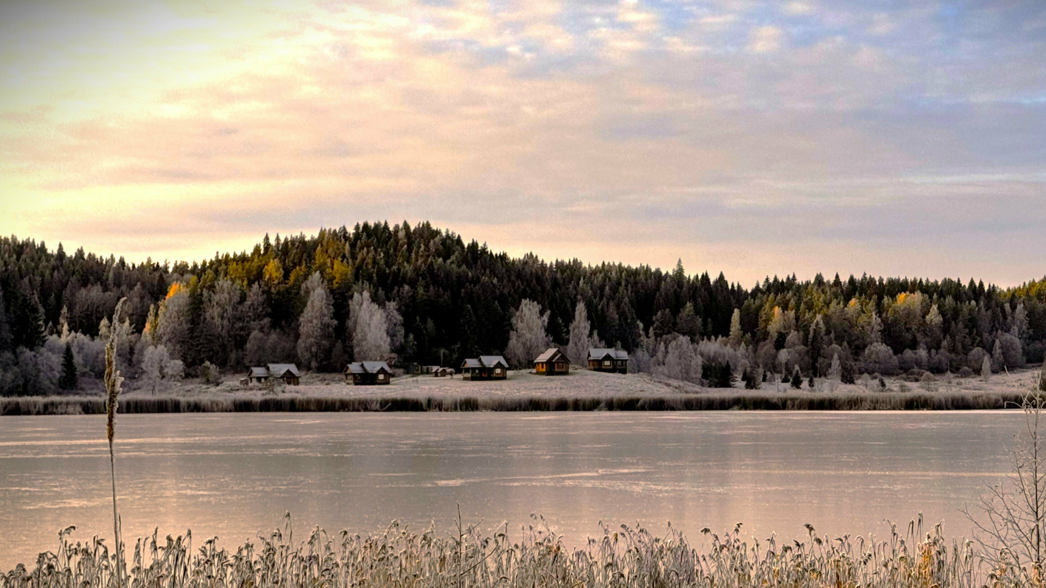 Коттедж с собственной сауной и видом на озеро
