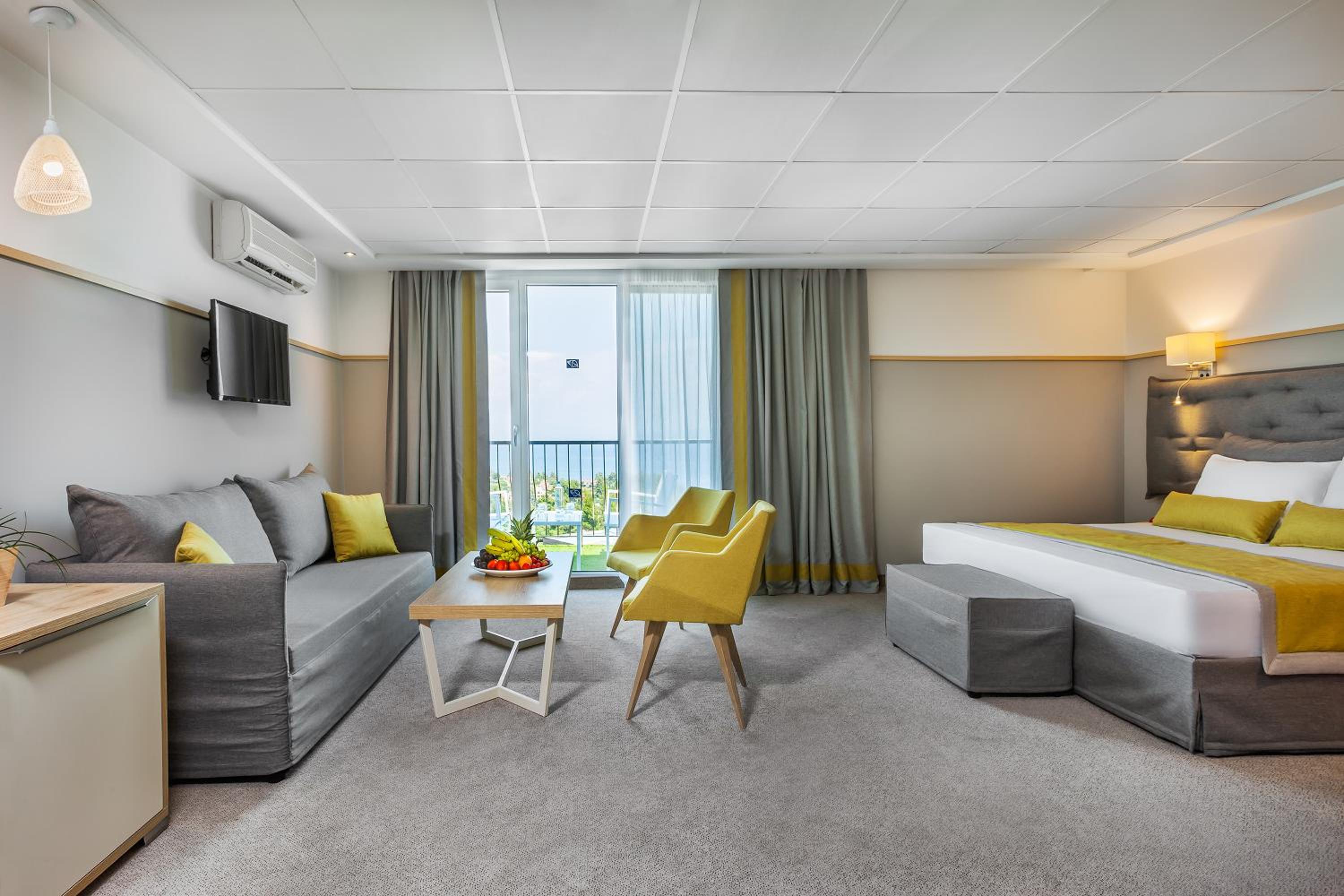 Deluxe Suite Sea View