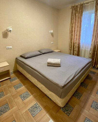 "Эконом" с двуспальной кроватью