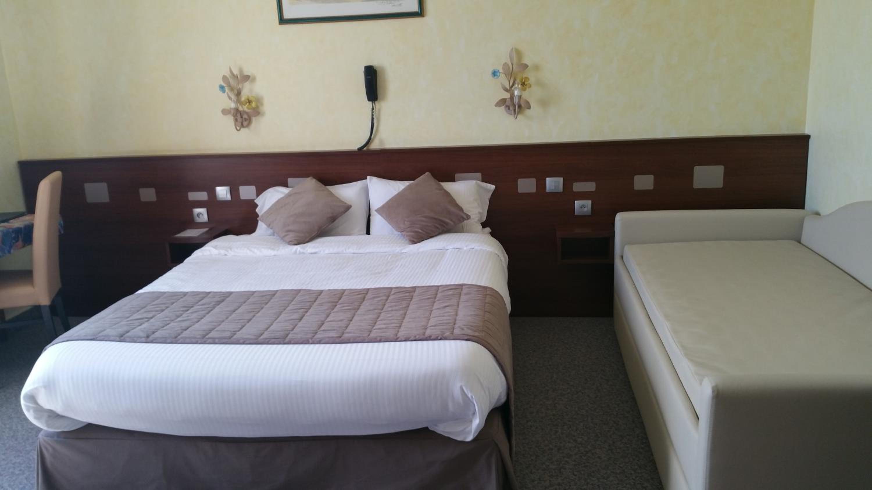 Triple Room with Sea View