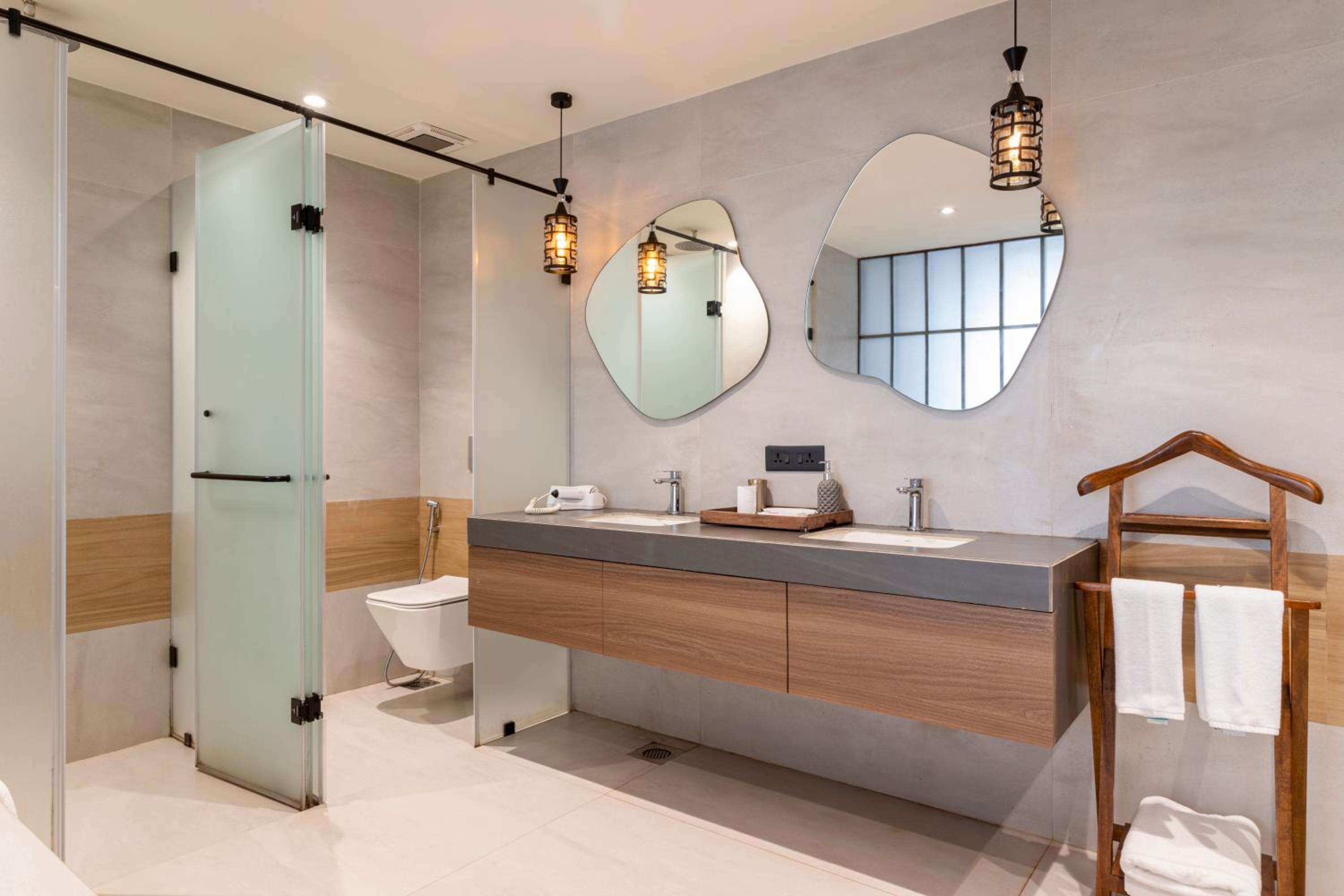 Platinum Room with River View (with complimentary Kayaking and 20% off on Massage session)