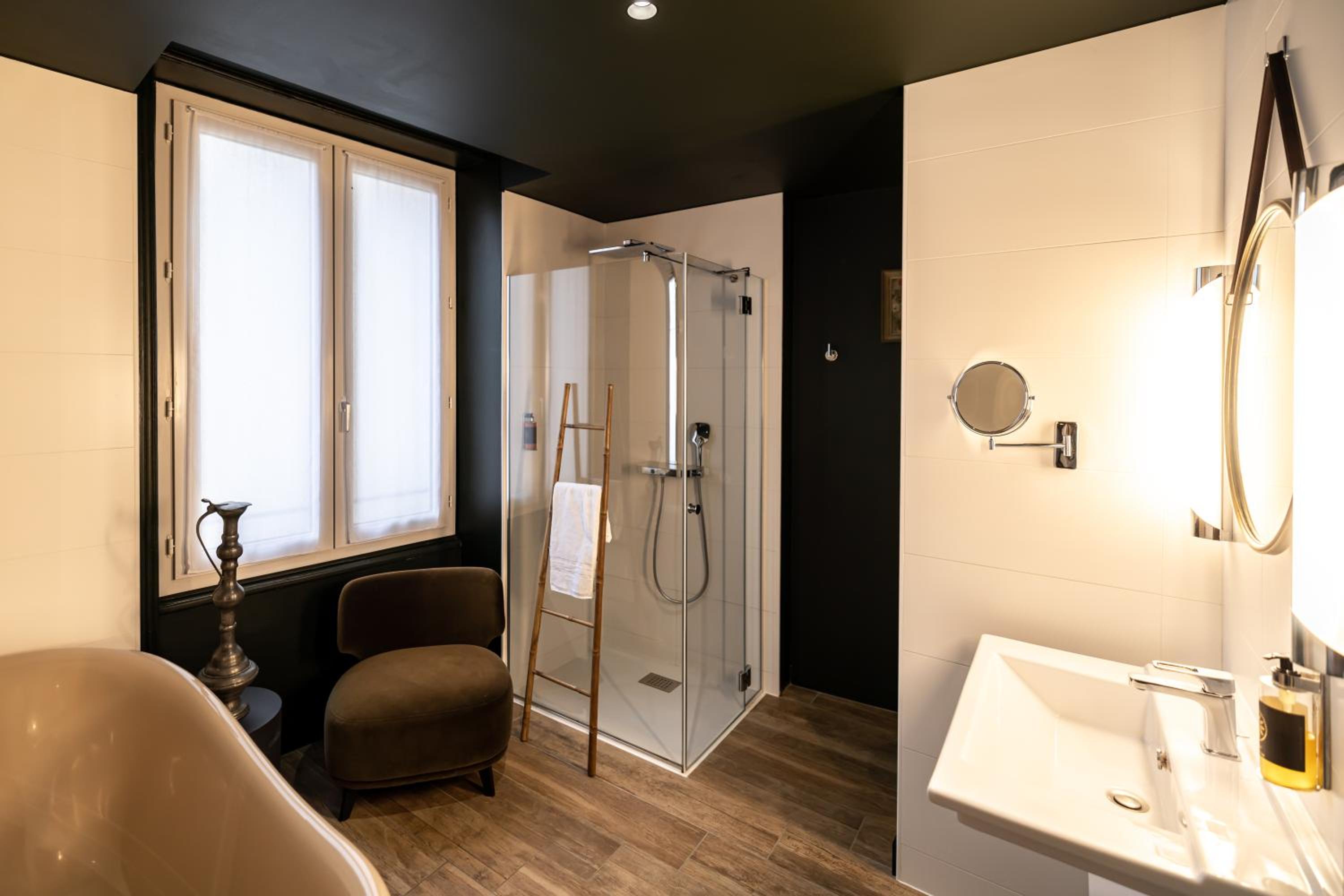 Deluxe Double Room with Bath