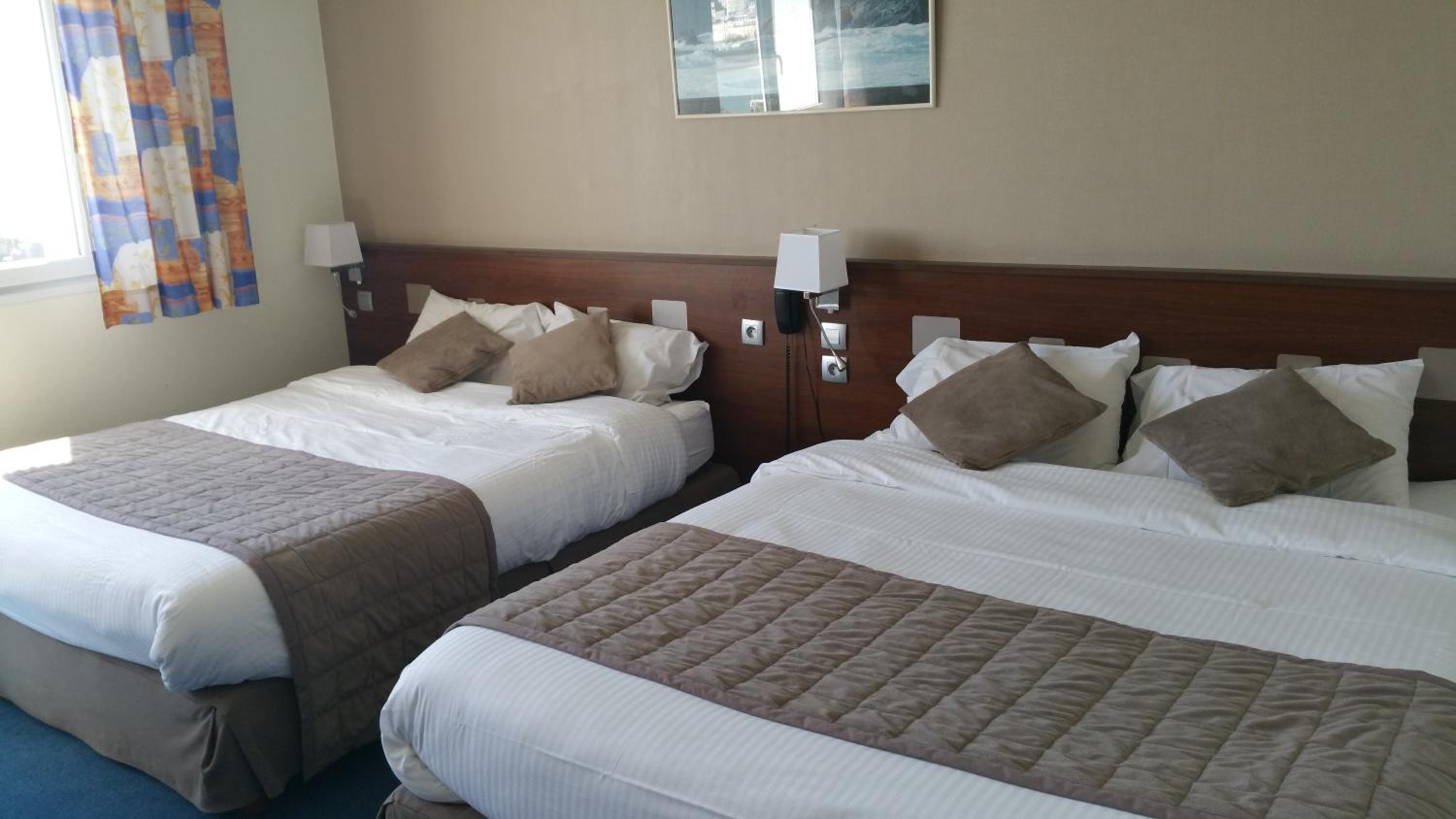 Quadruple Room with Sea View with bunk beds