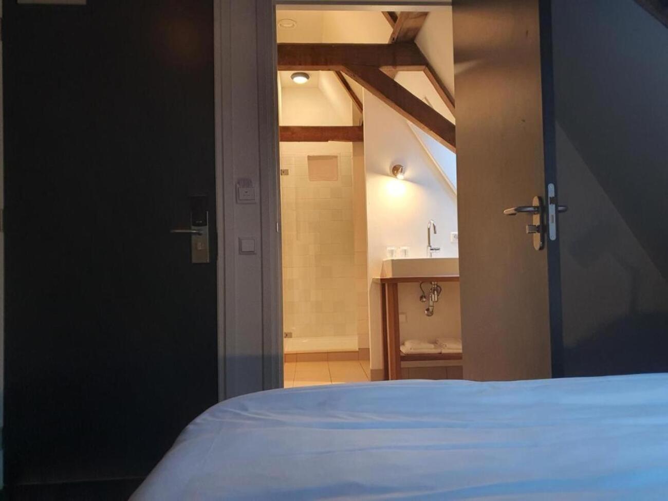 Double or Twin Room with Bathroom