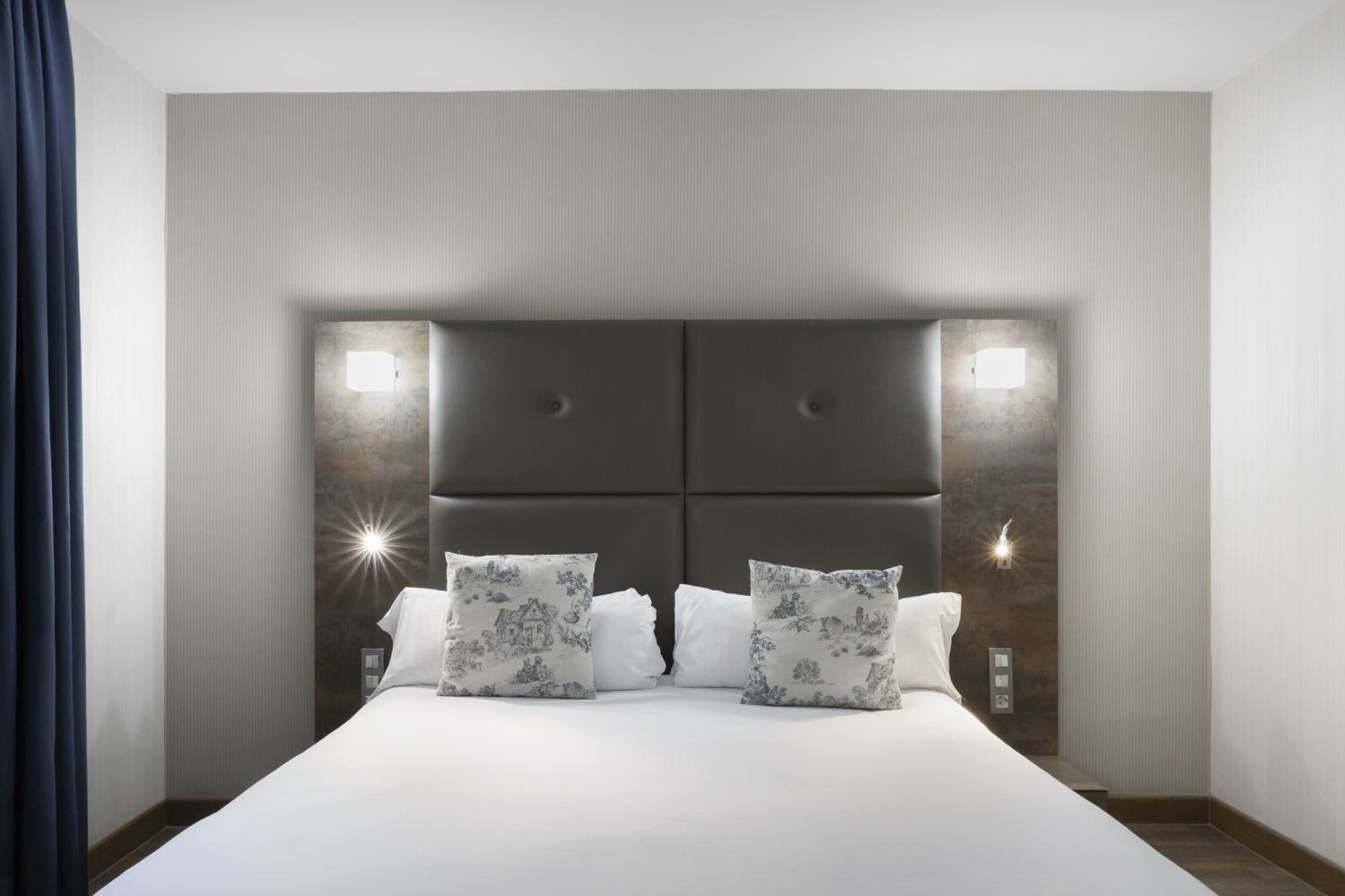 Quintuple Room (5 Adults)