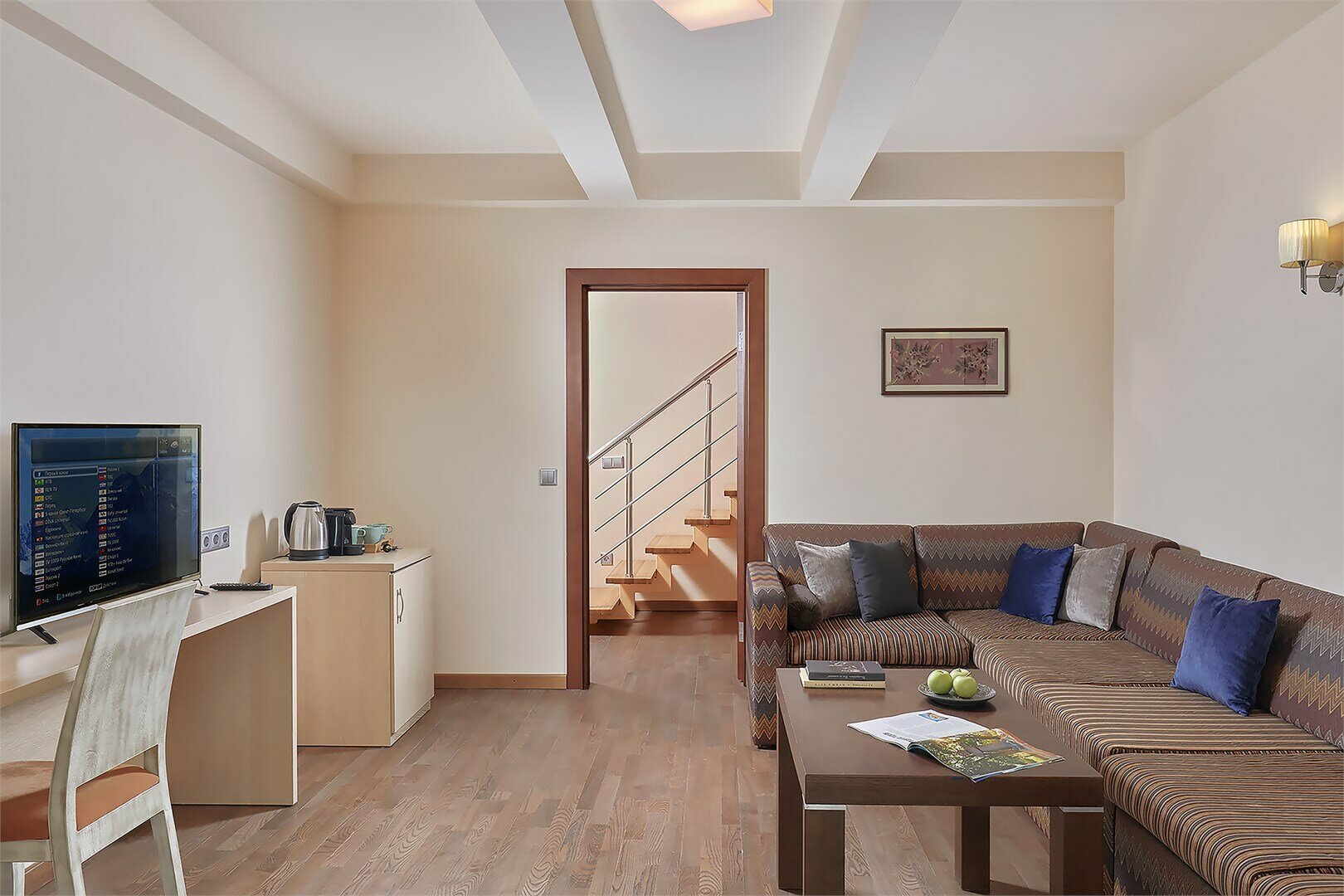 Большой двухуровневый люкс