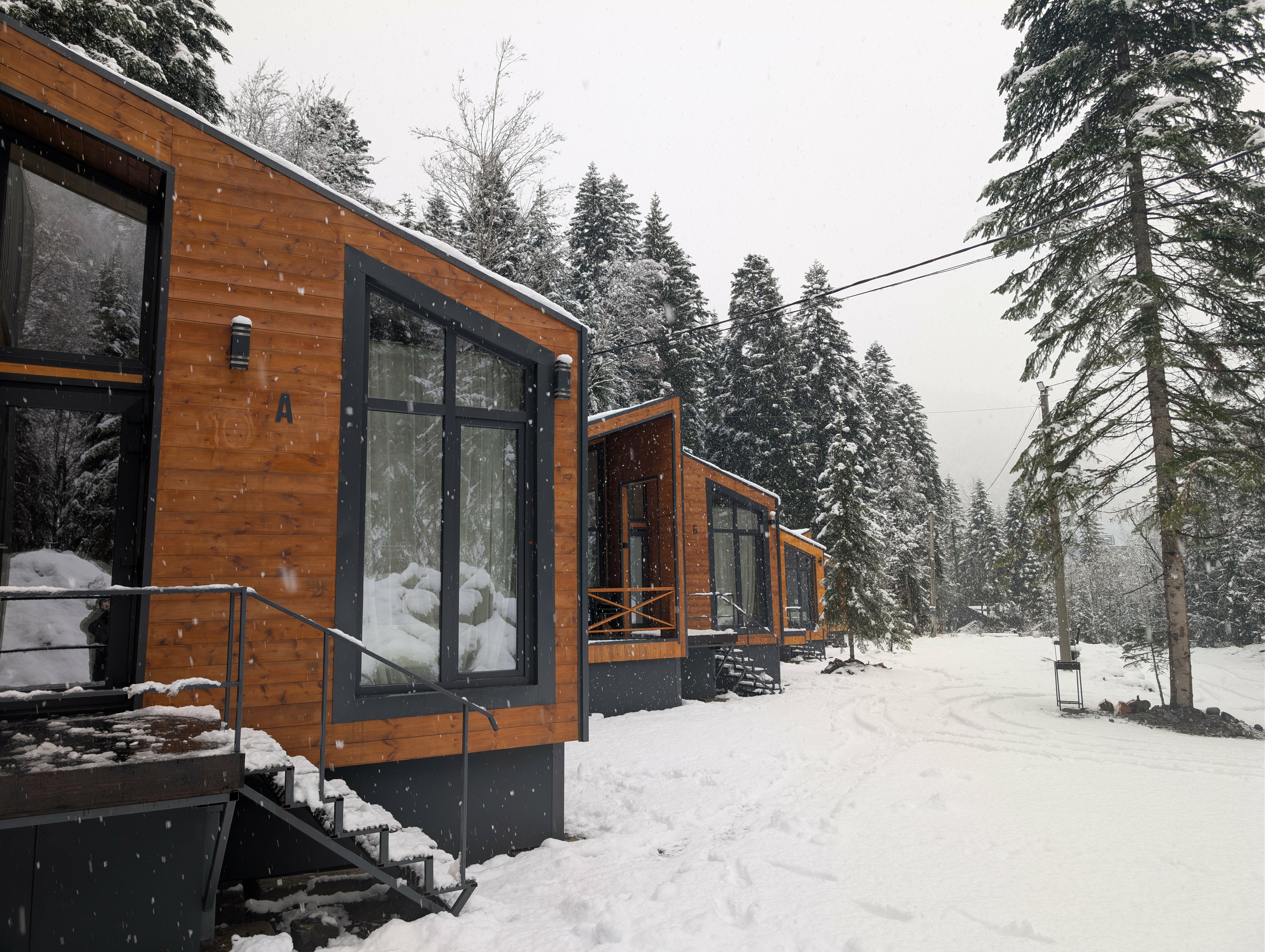 Семейный номер с видом на горы