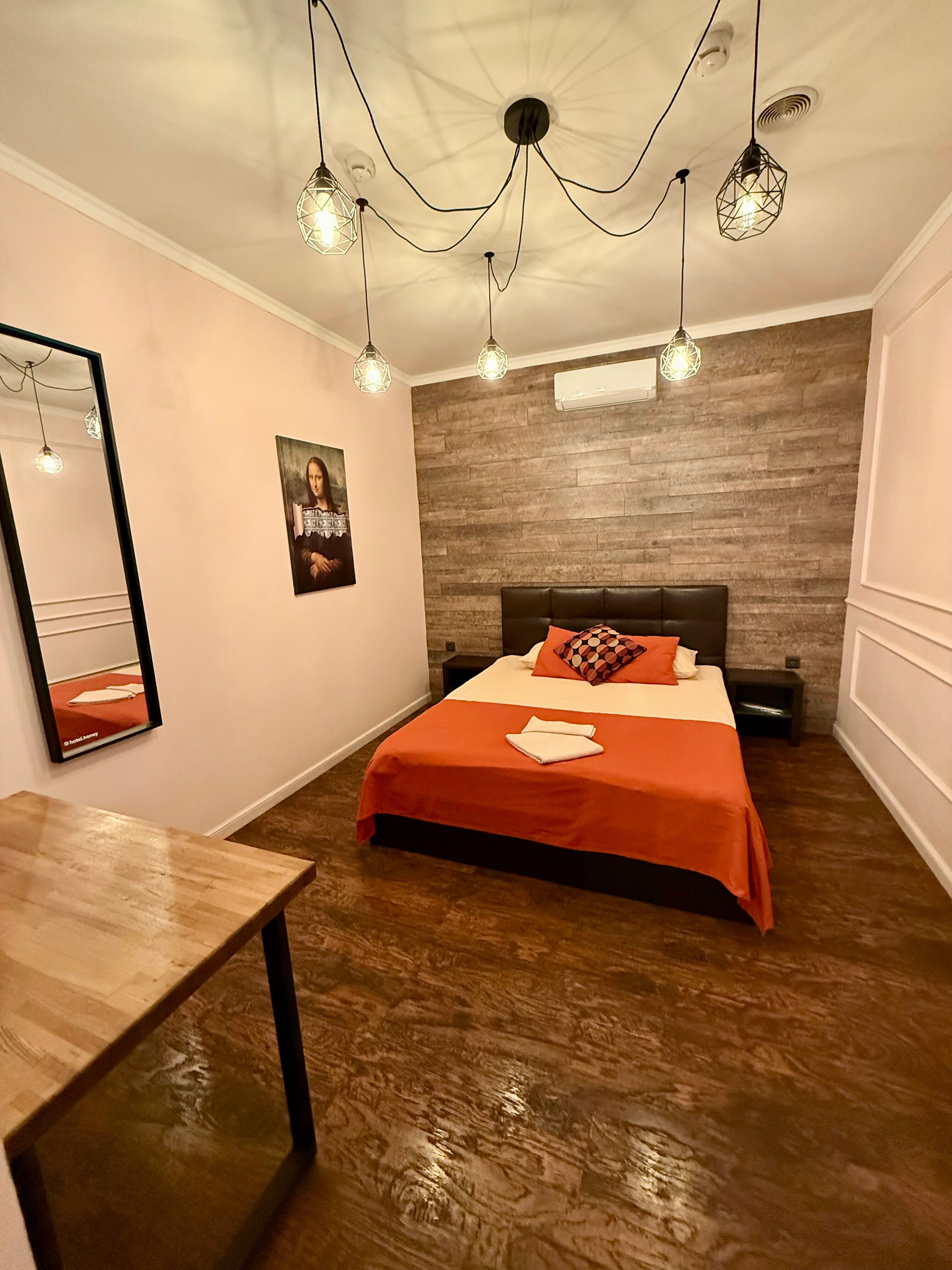 Улучшенный номер с кроватью размера «queen-size»