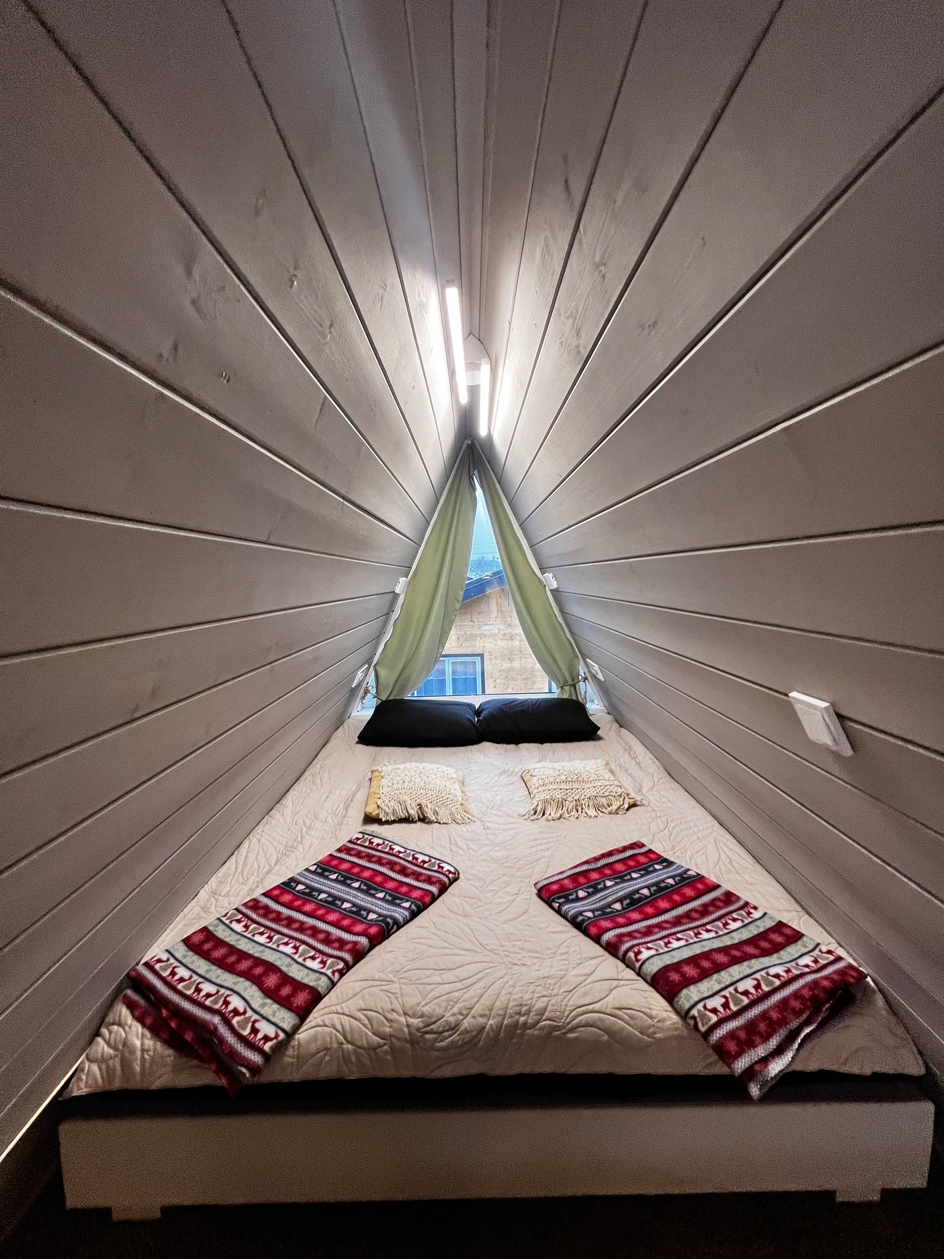 А-фрейм дом с сибирским чаном и баней (стоимость указана за дом)