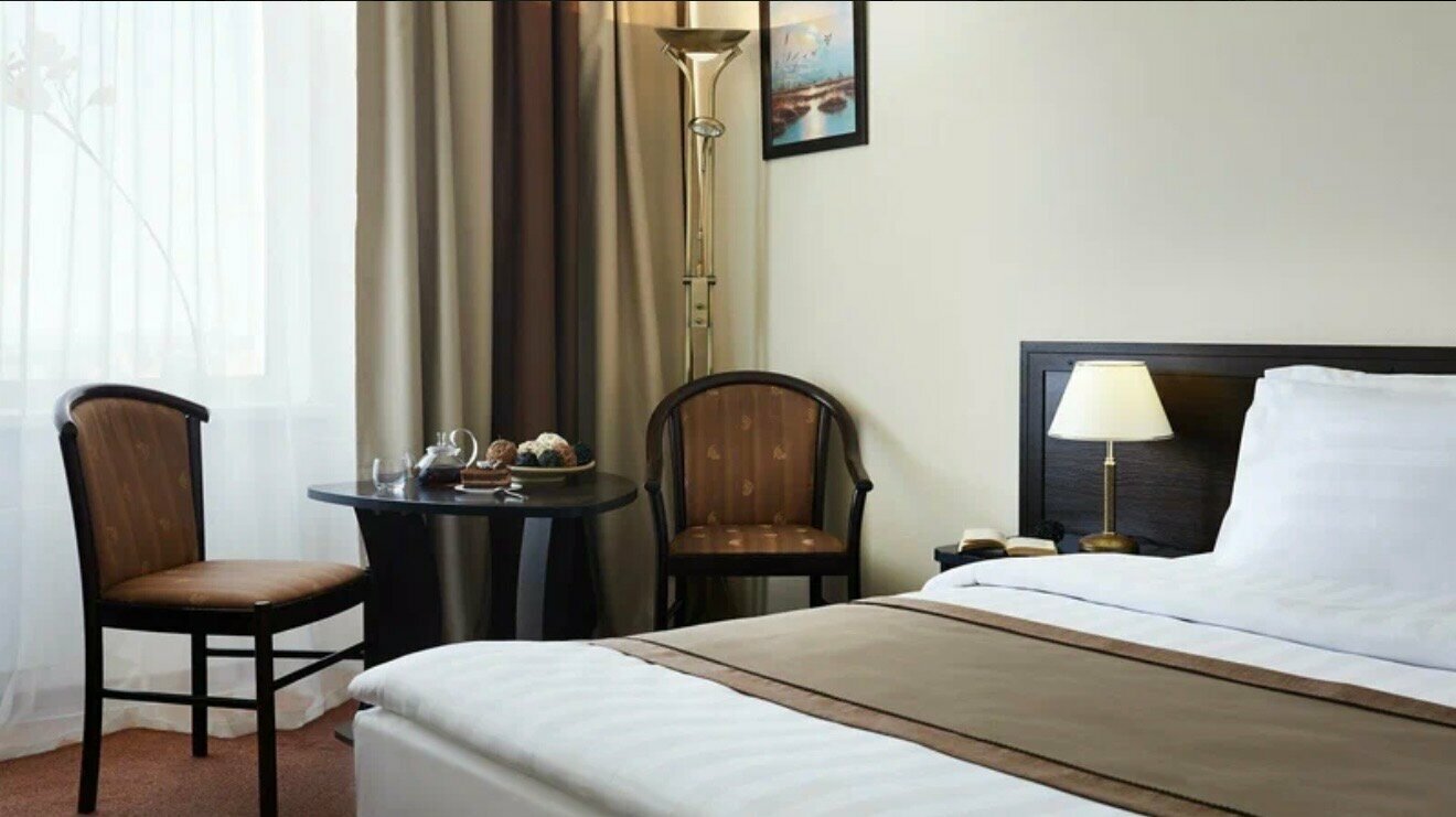 (ИЗМАЙЛОВО ОТЕЛЬ ГАММА 3*) -БИЗНЕС ПЛЮС С ШИРОКОЙ КРОВАТЬЮ