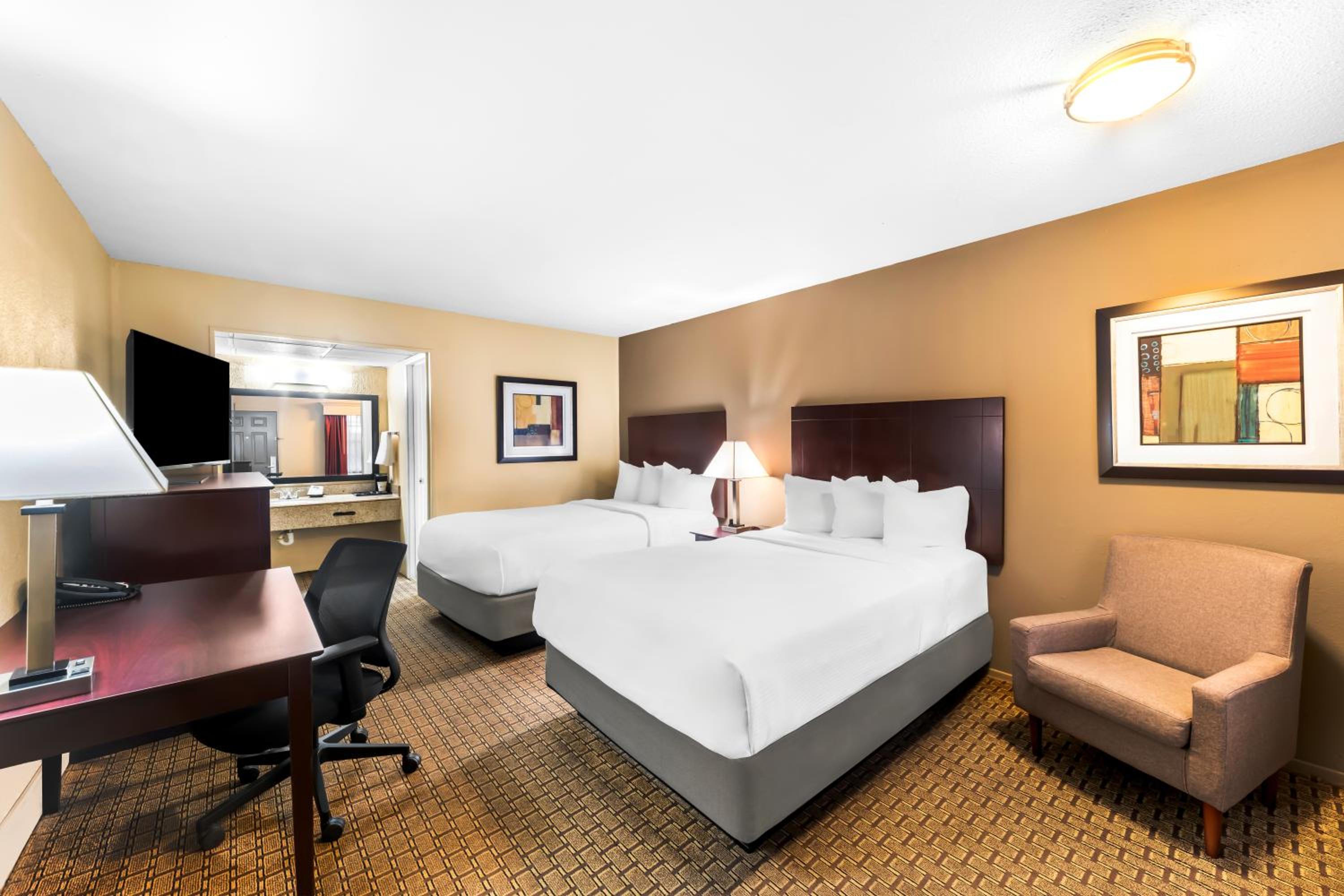 Double Room with Two Double Beds - Non-Smoking