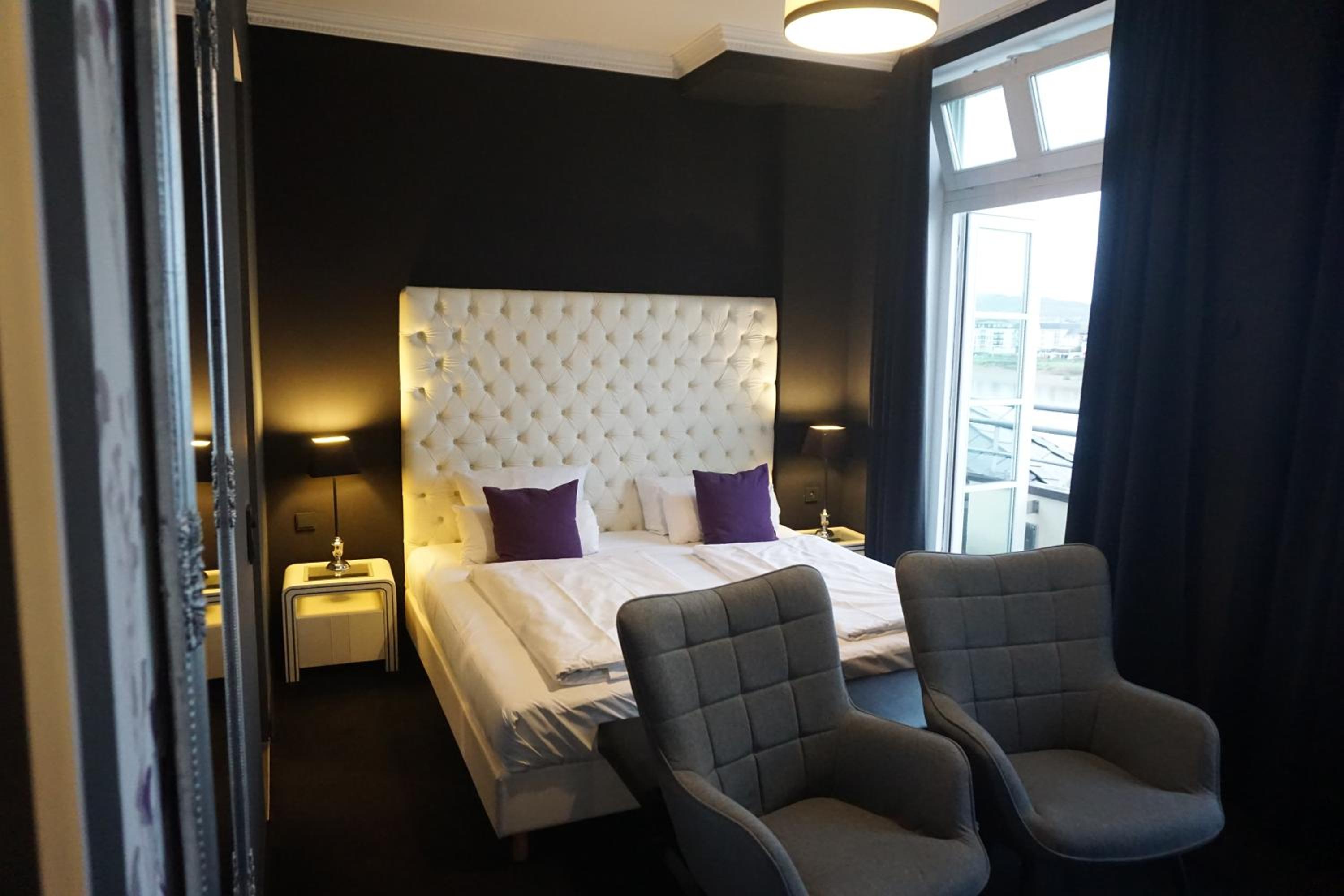 Suite with River View