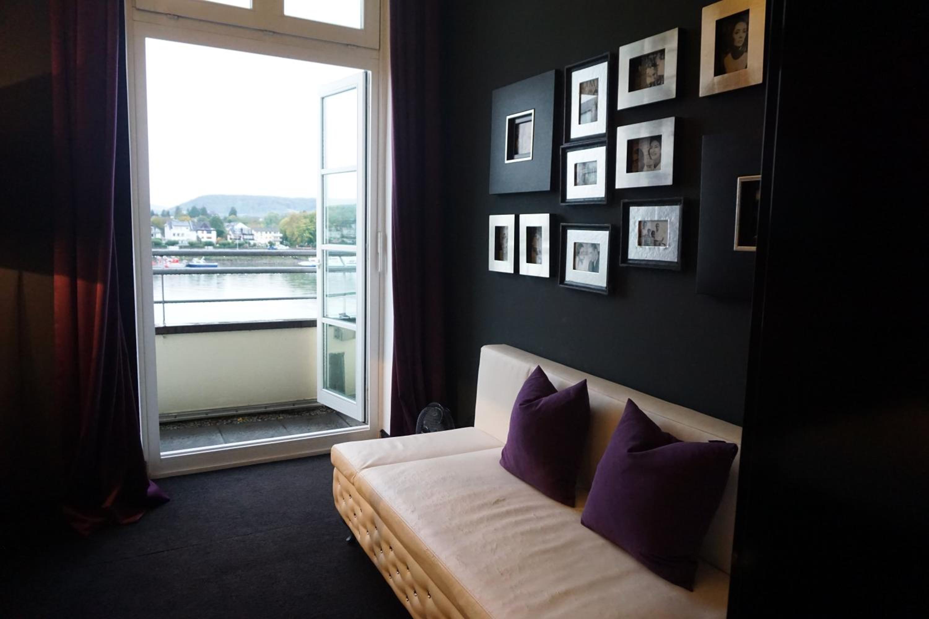 Suite with River View