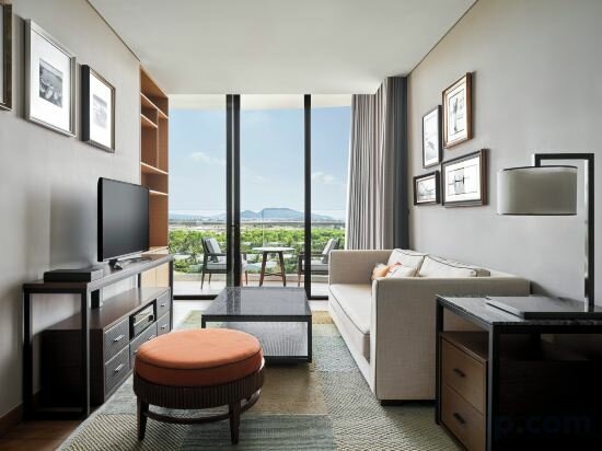 2 Bedroom Residence 1 King 1 Queen