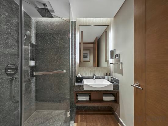 2 Bedroom Residence 1 King 1 Queen