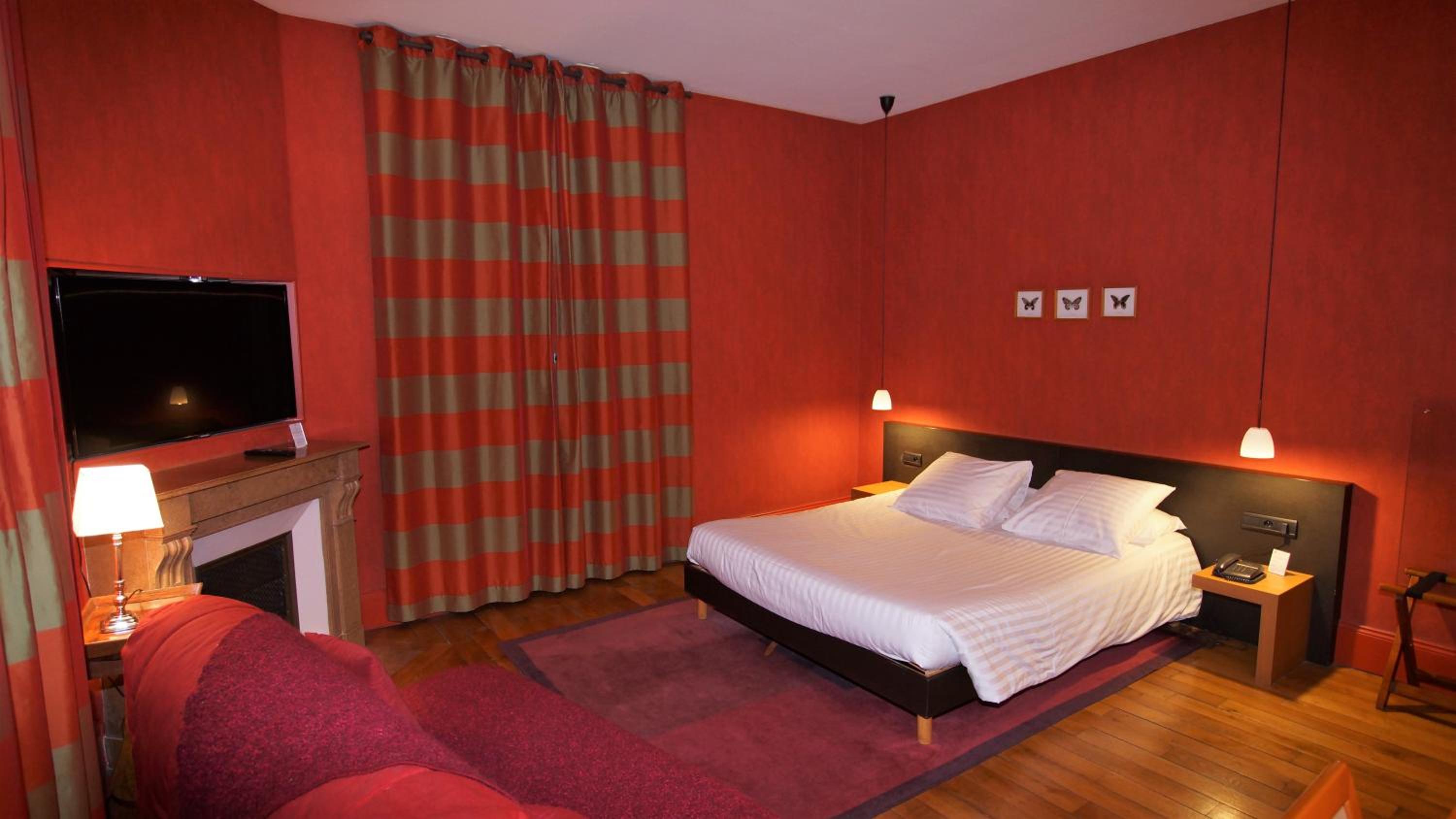 Superior Family Room