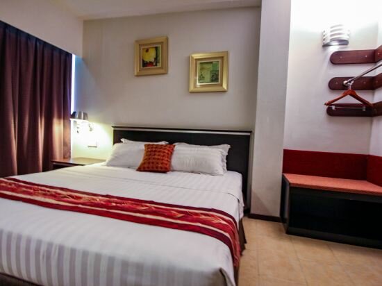 Five-Bedroom Apartment