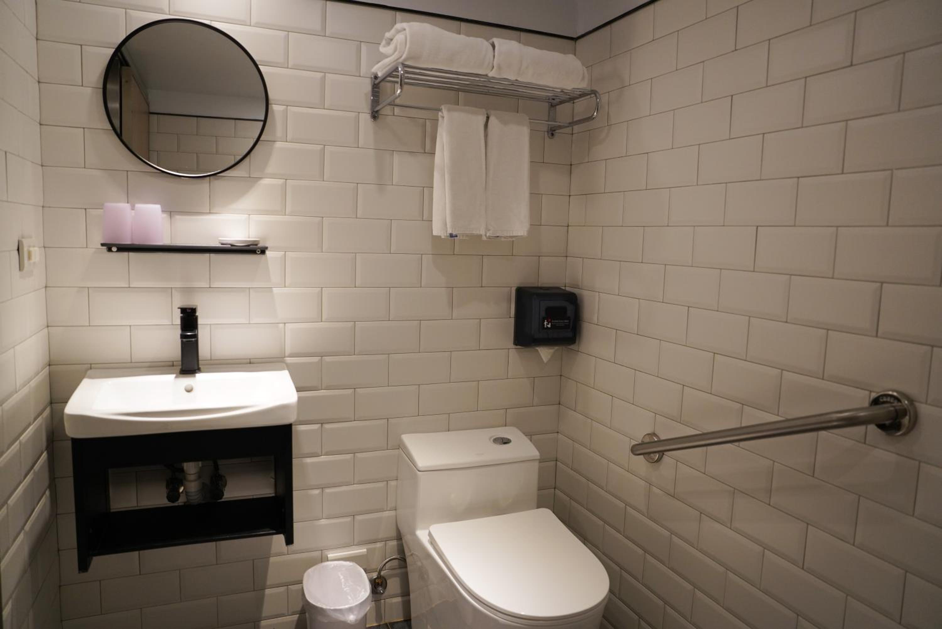 Twin Room - Disability Access