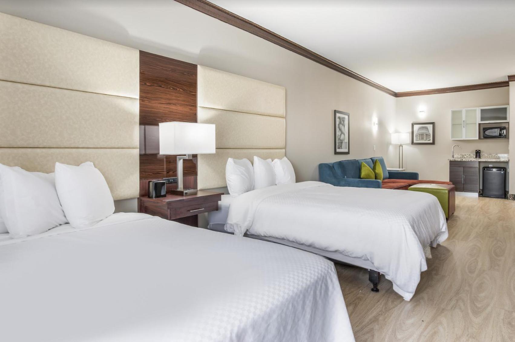 Queen Room with Two Queen Beds - Accessible/Non Smoking