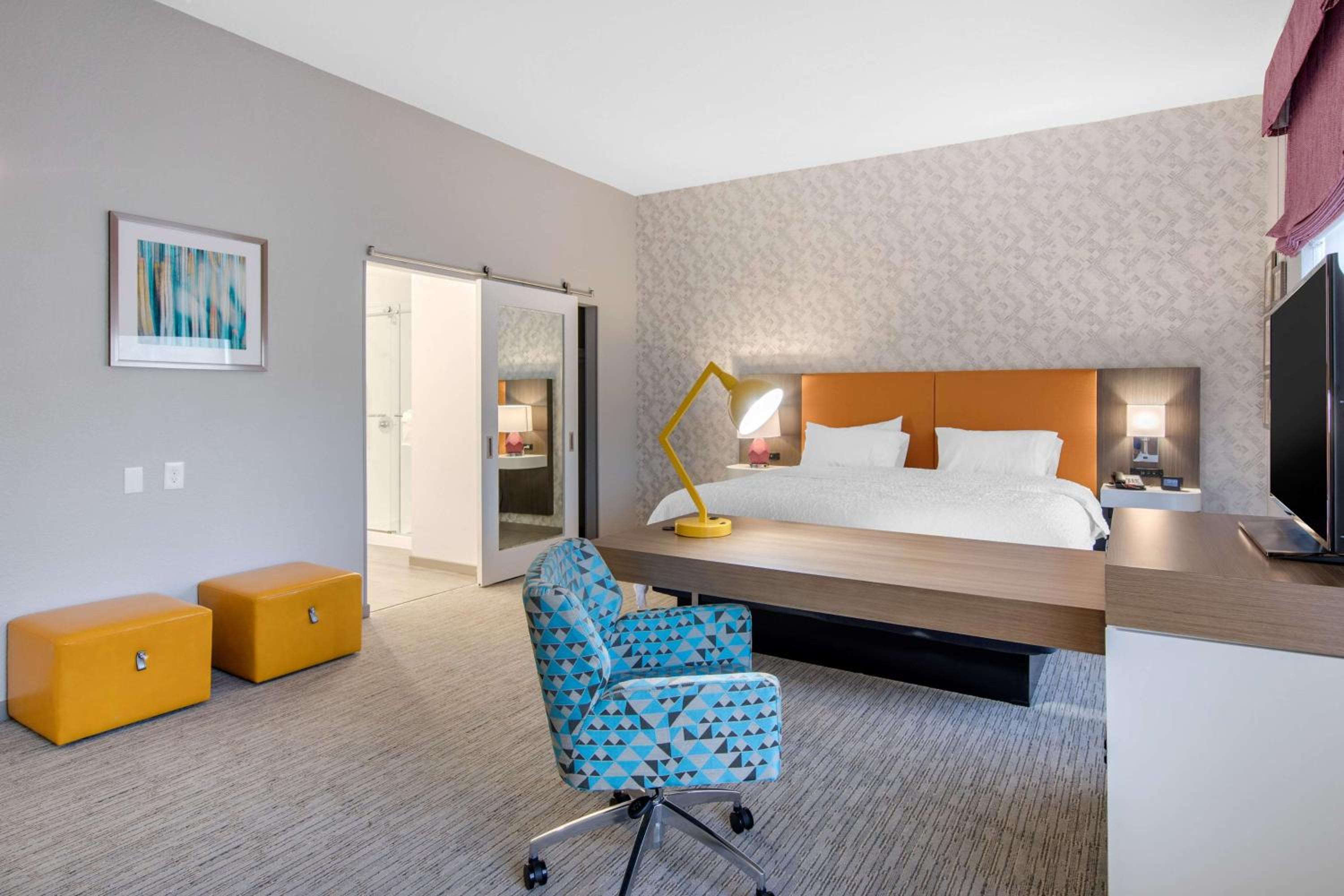 King Studio Suite - Hearing Accessible/Non-Smoking