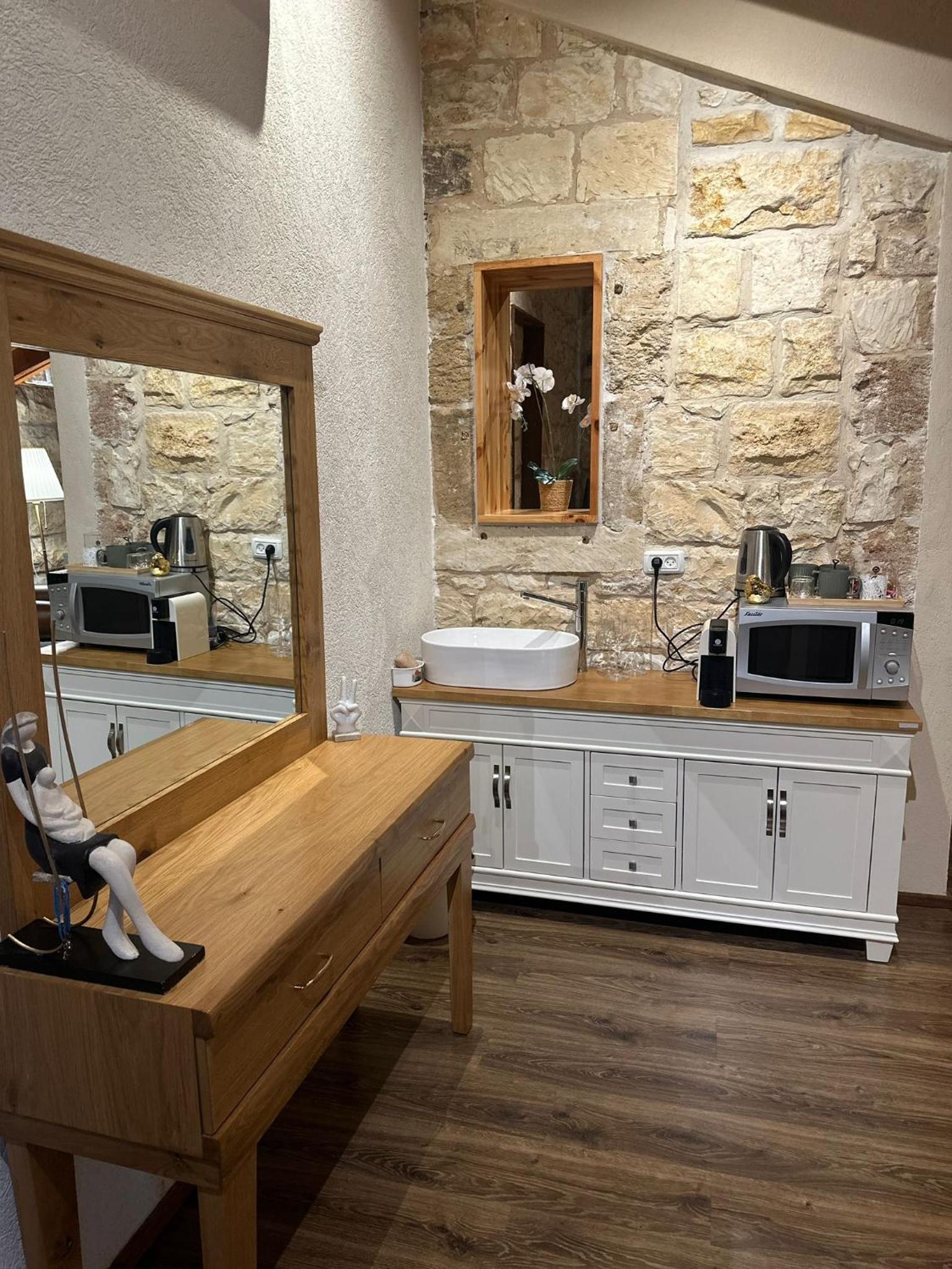 Deluxe Double or Twin Room with Balcony