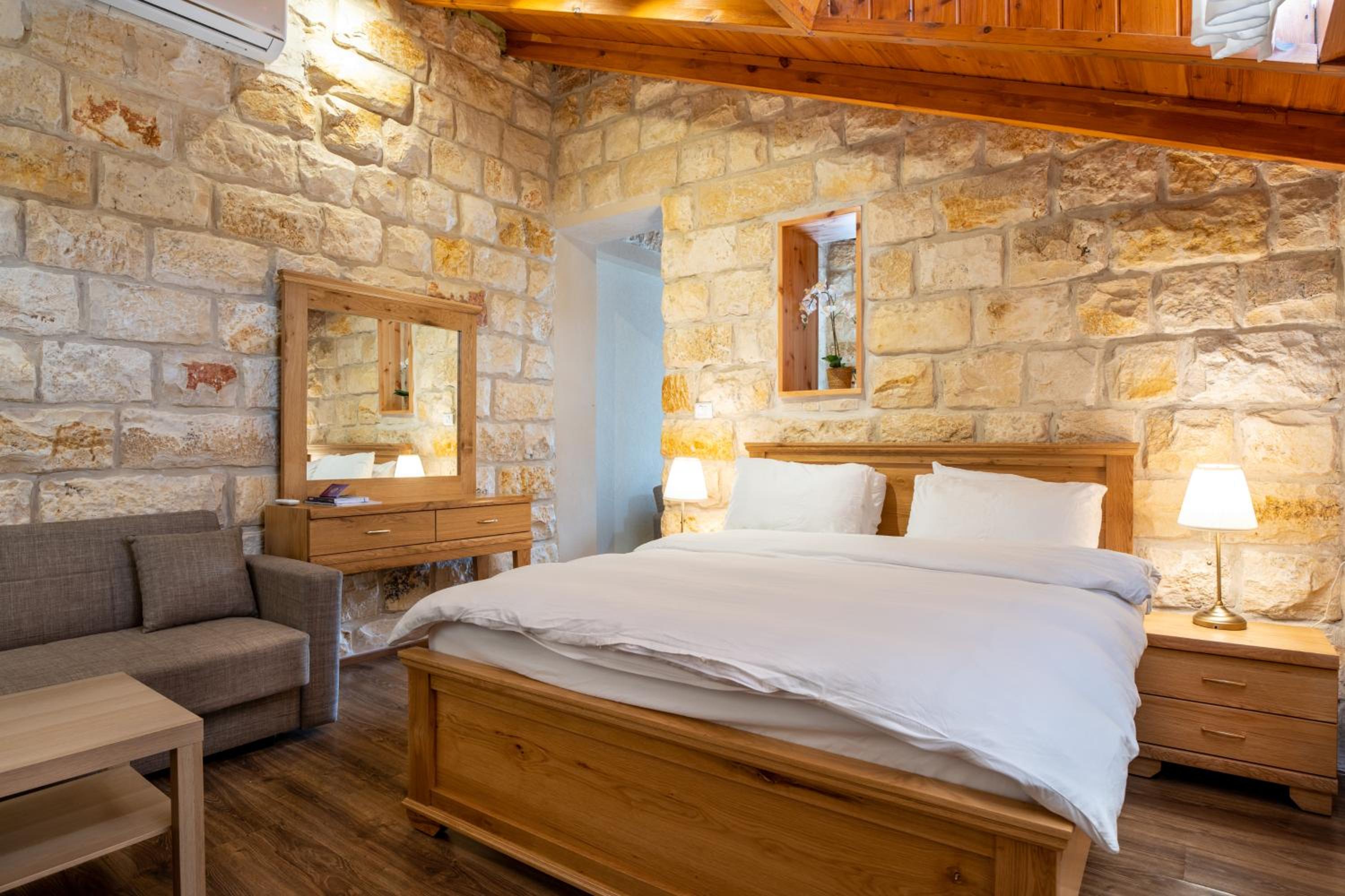 Deluxe Double or Twin Room with Balcony