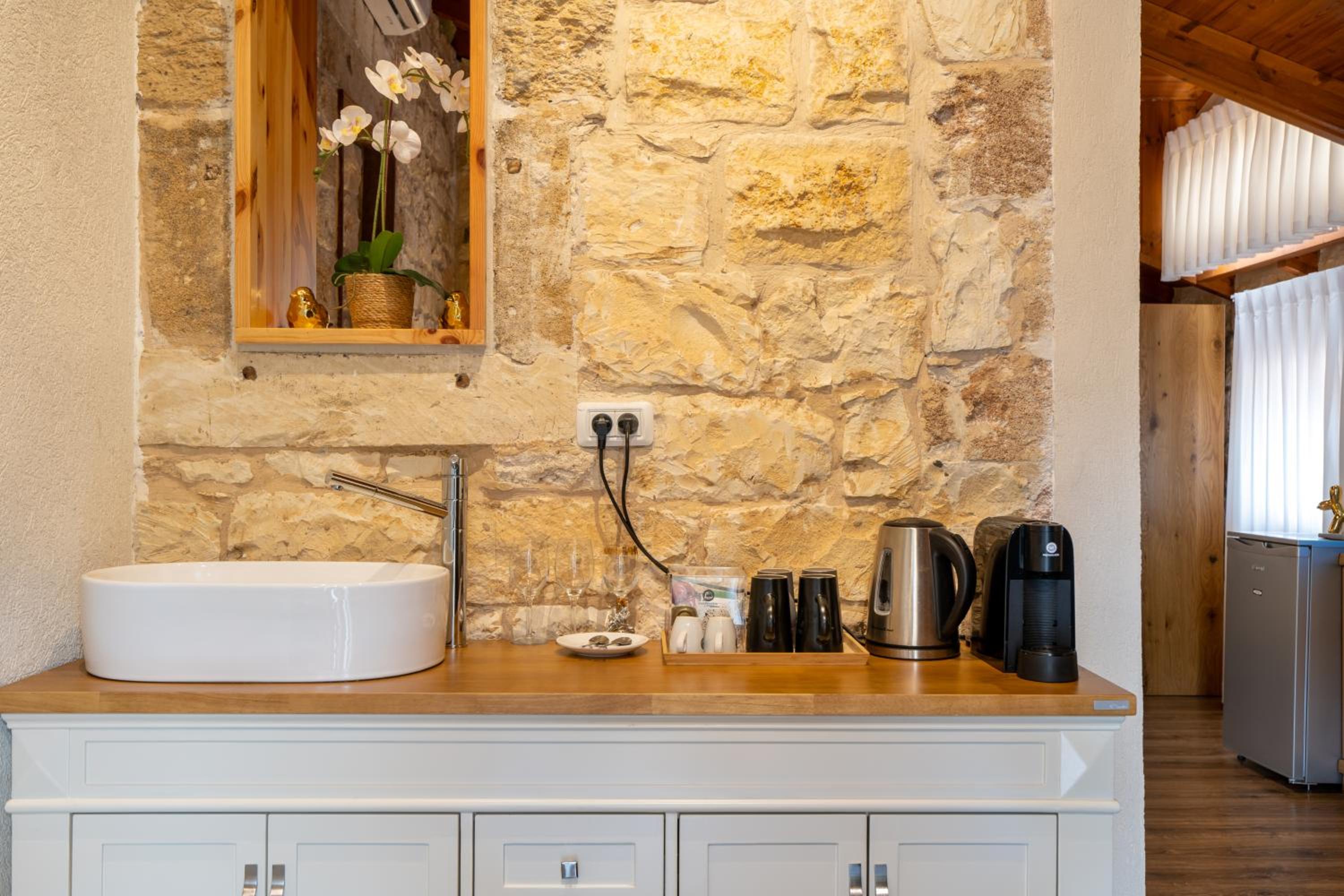 Deluxe Double or Twin Room with Balcony