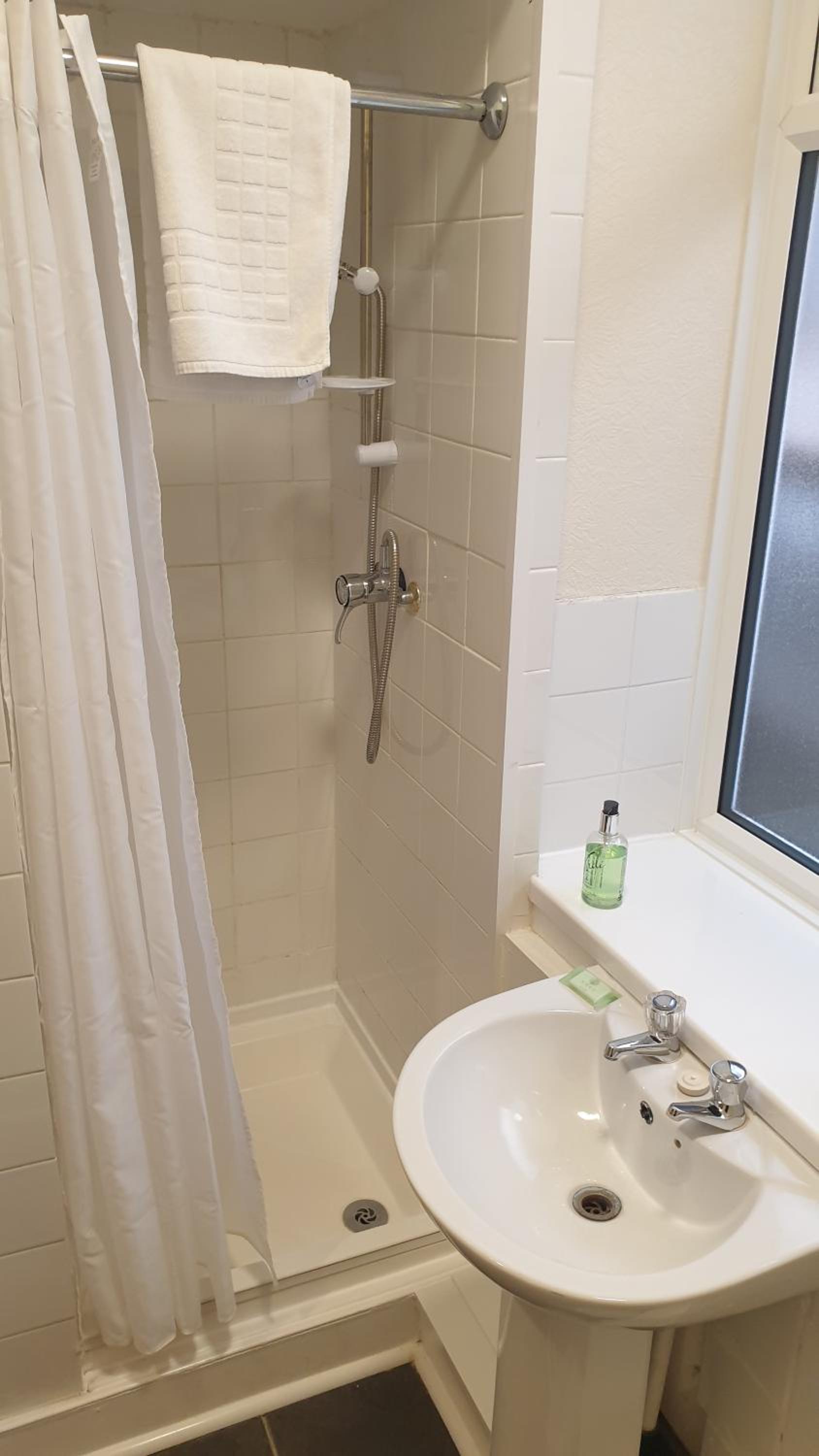 Triple Room with Shower