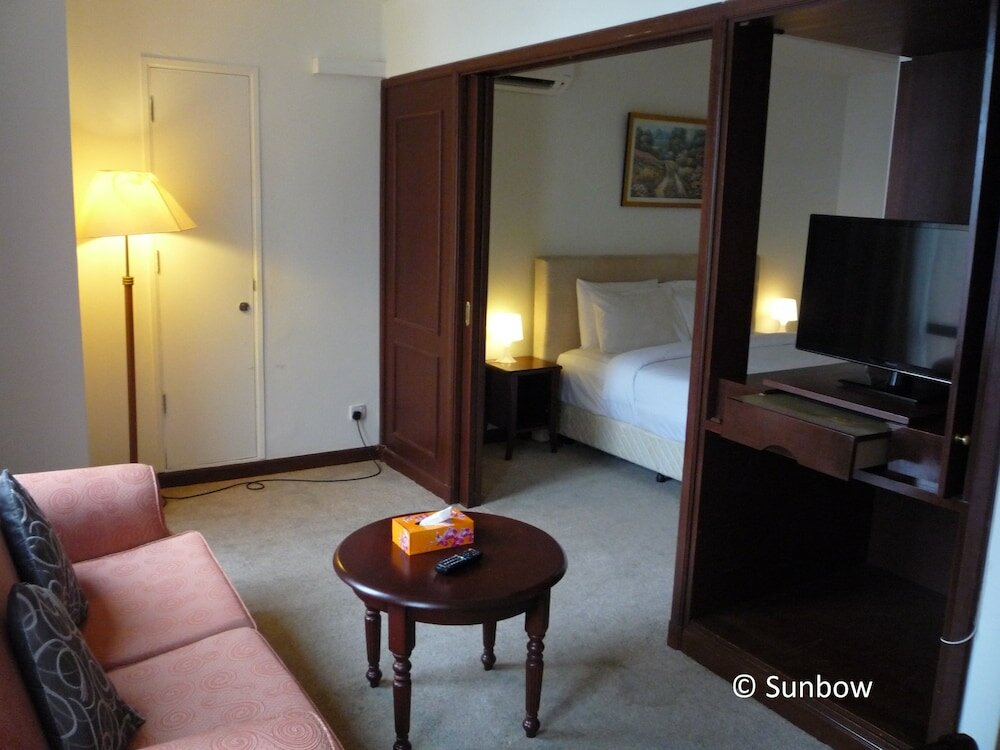 Deluxe Suite, Tower