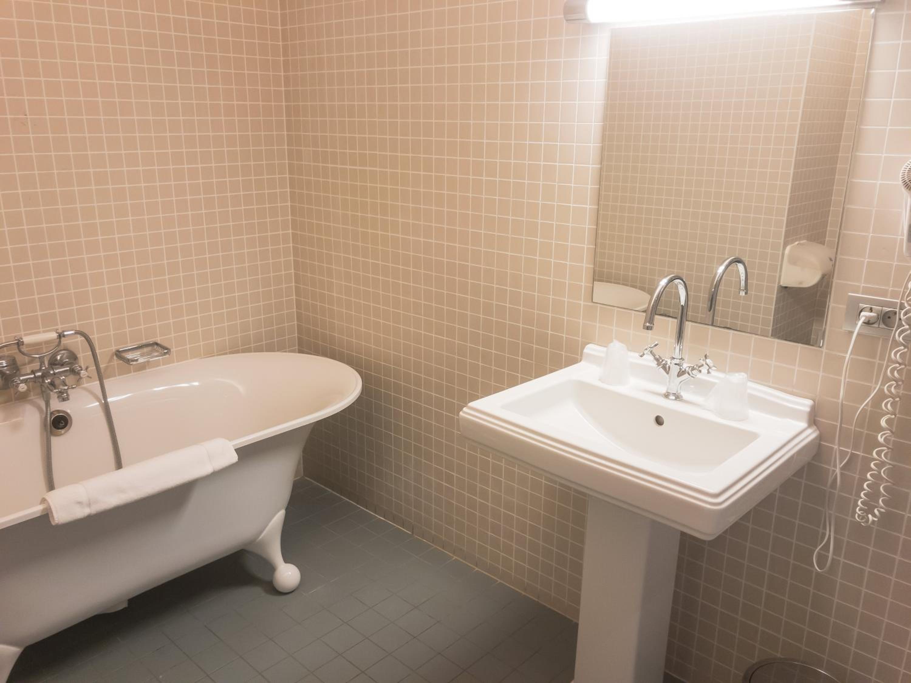 Deluxe Twin Room with Sea View