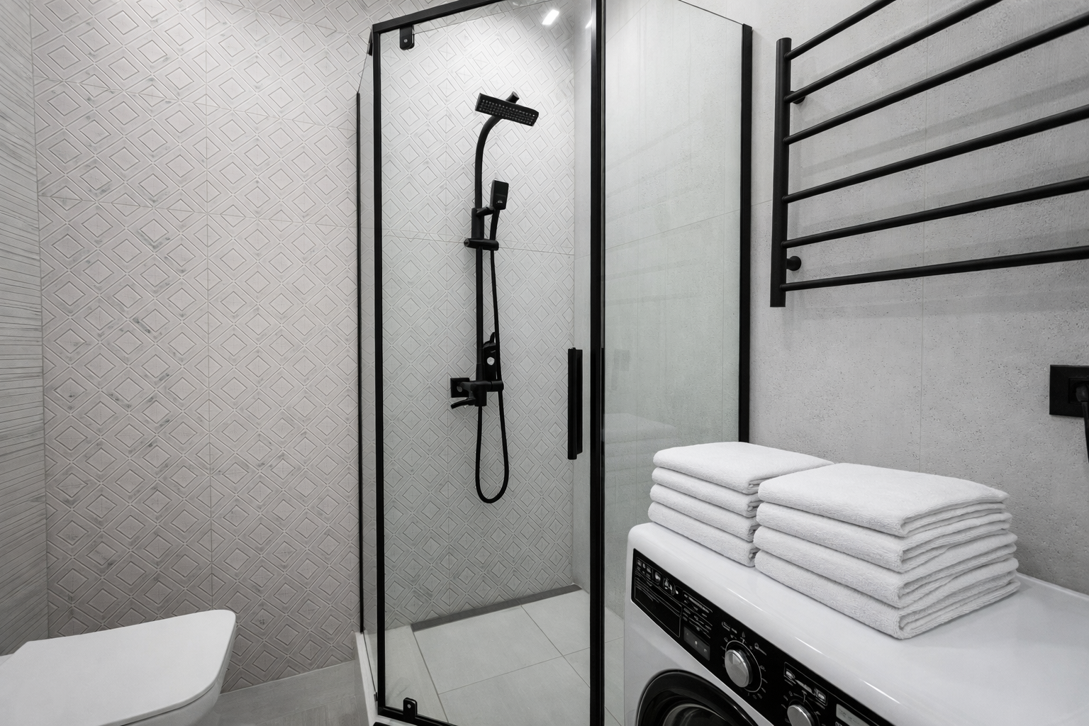 Дизайнерская студия  LS - LUX - FLY SKY в Алуште - прямой вид на море с 16 этажа