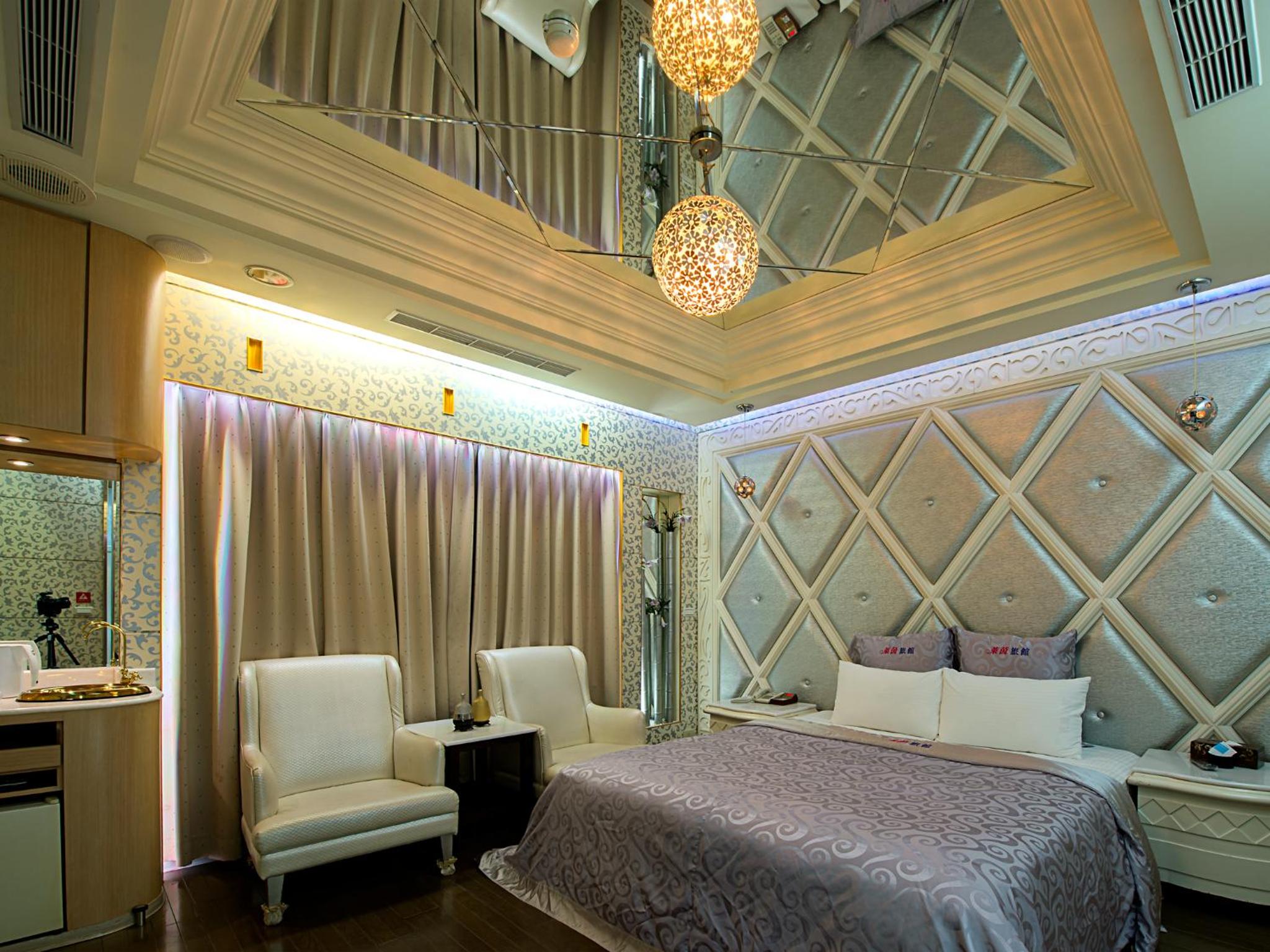 Fashion Double Suite