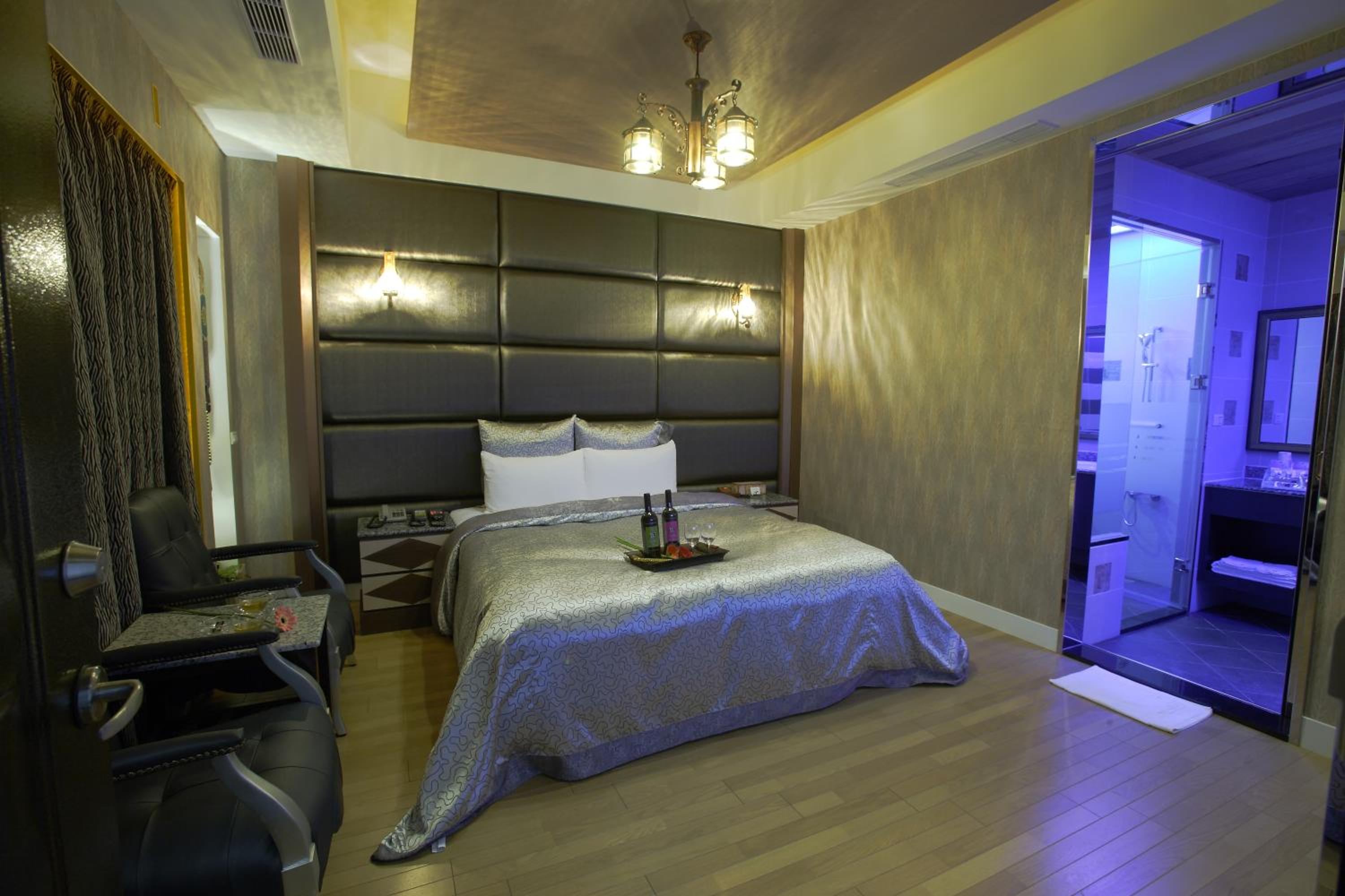 Fashion Double Suite