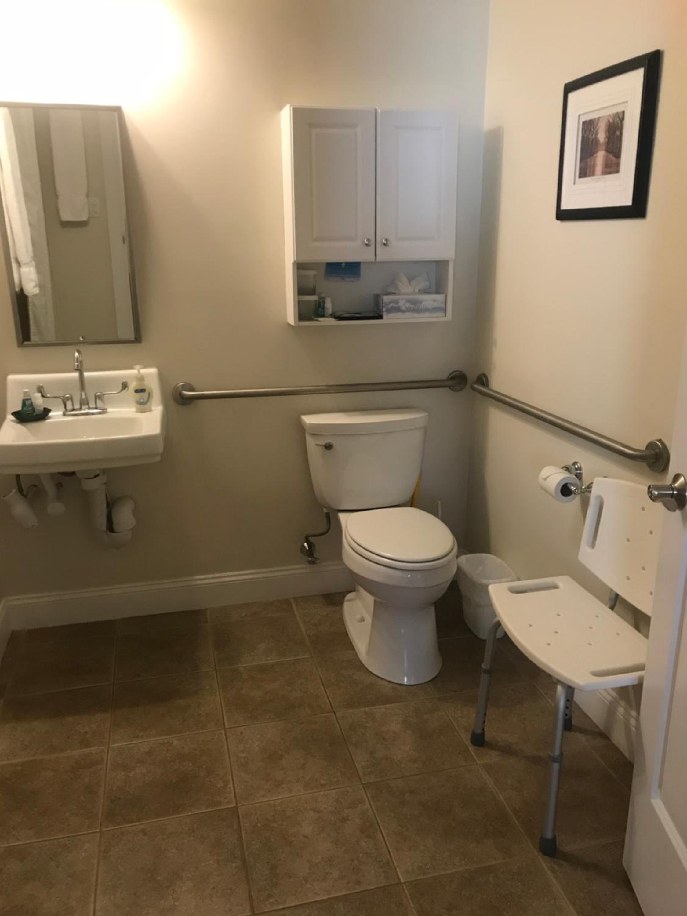 Queen Suite - Disability Access