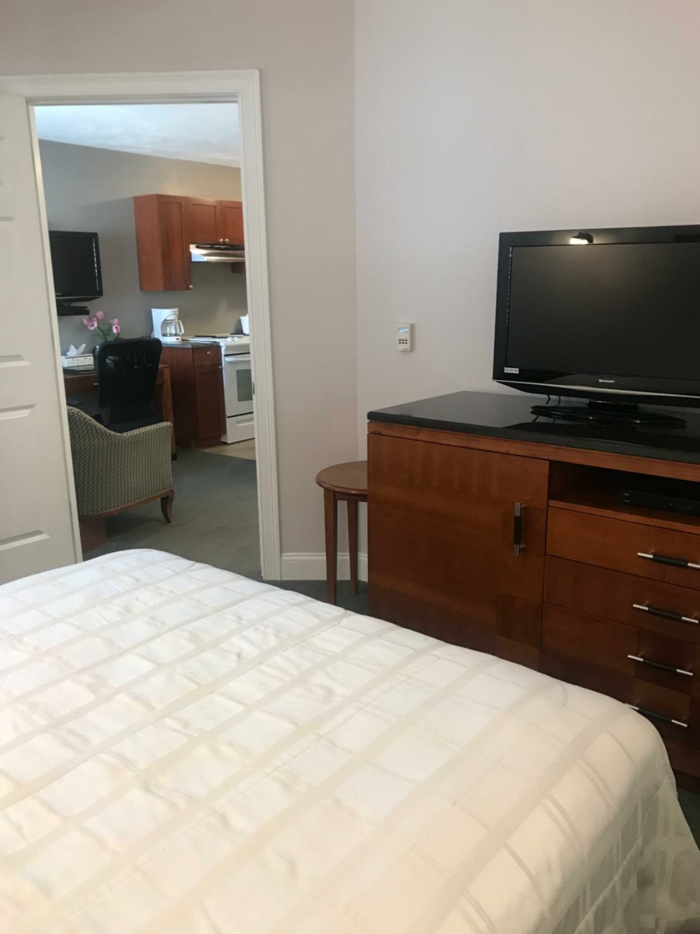 Queen Suite - Disability Access