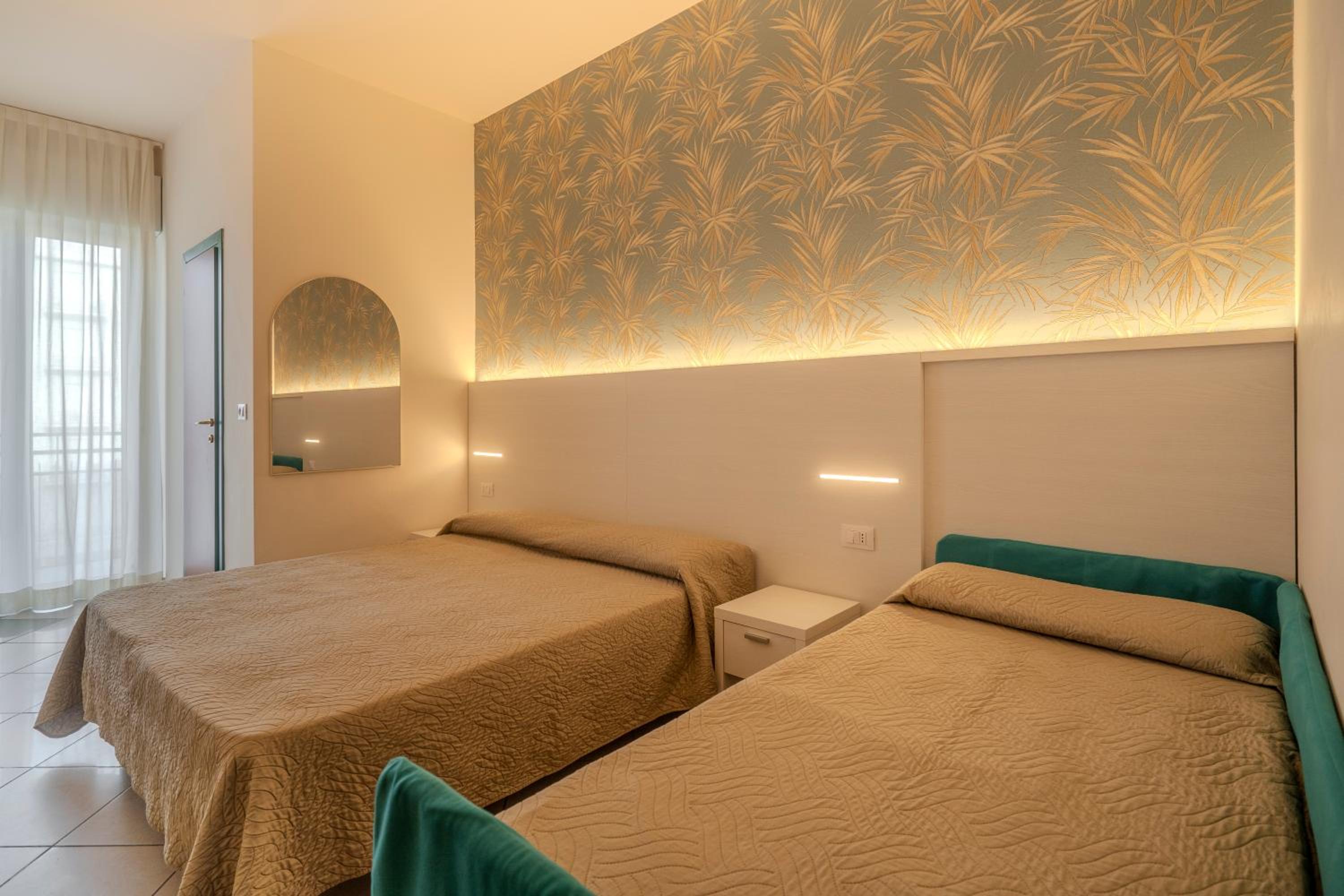 Family Room with Partial Sea View - Beach Package