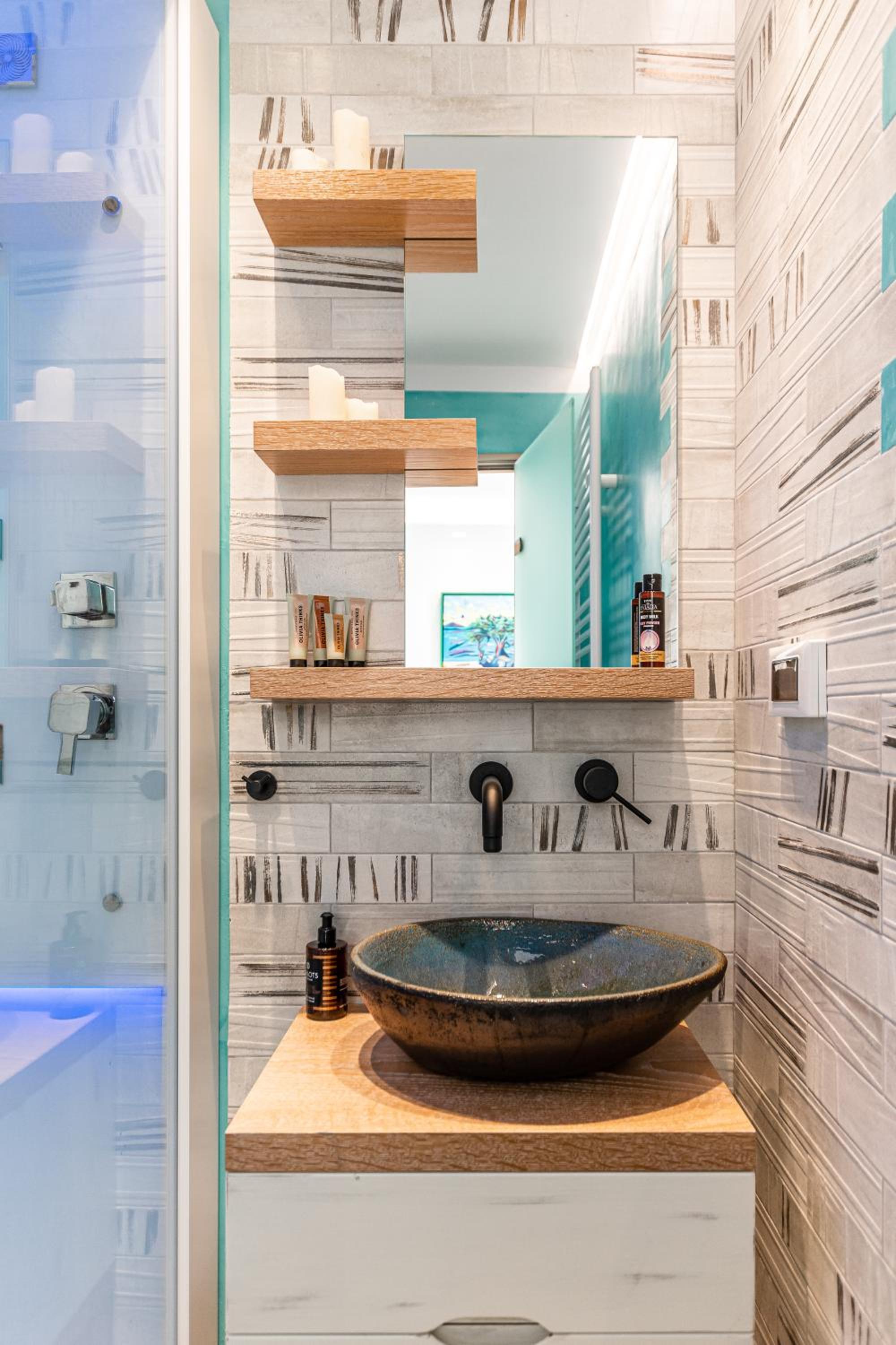 Deluxe Suite with Sea View